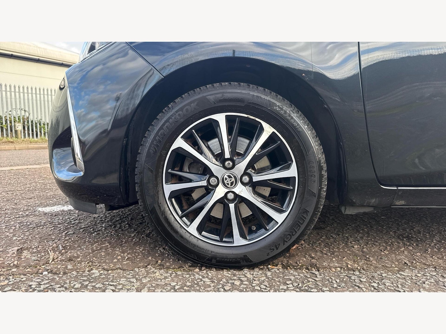 Used Toyota Yaris 2019 for sale - 77057441: Photo 20