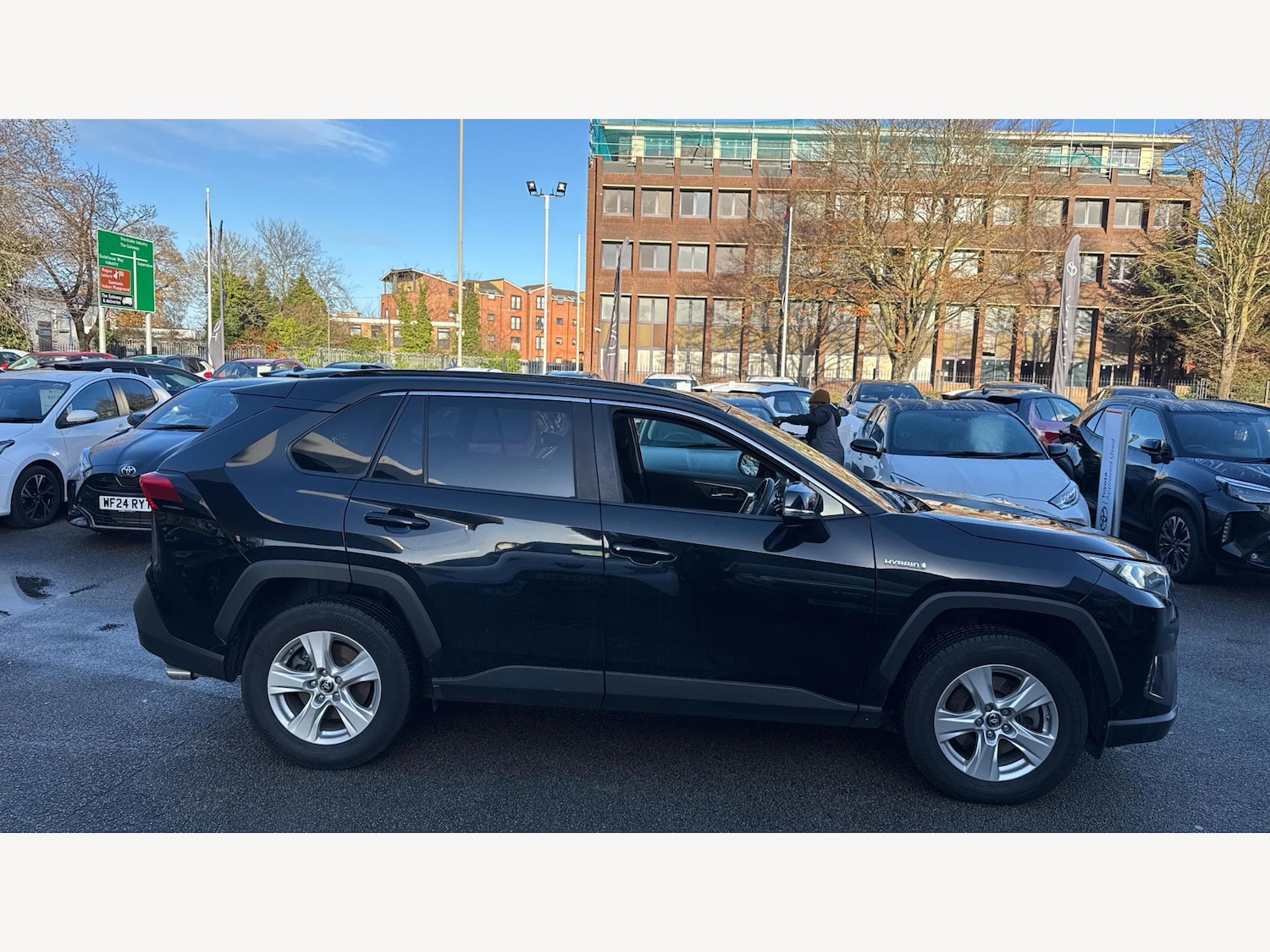 Used Toyota RAV4 2020 for sale - 76849857: Photo 18