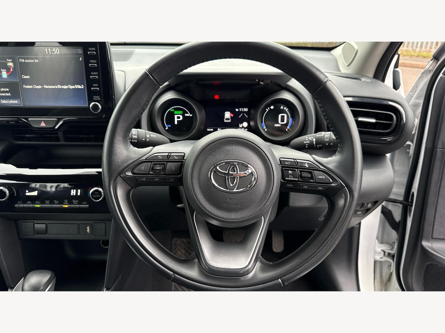 Used Toyota Yaris Cross 2023 for sale - 77155625: Photo 10