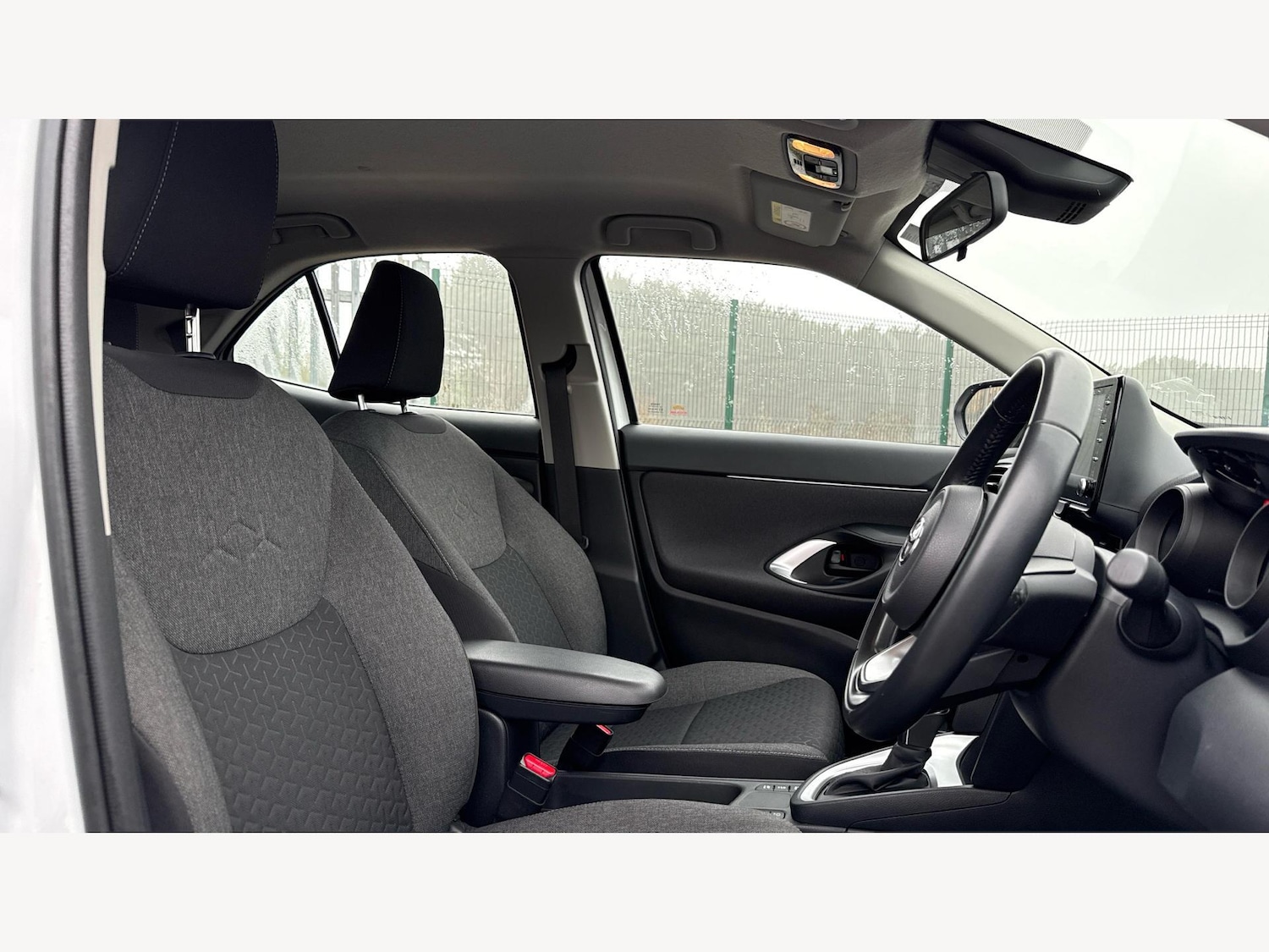 Used Toyota Yaris Cross 2023 for sale - 77155625: Photo 13