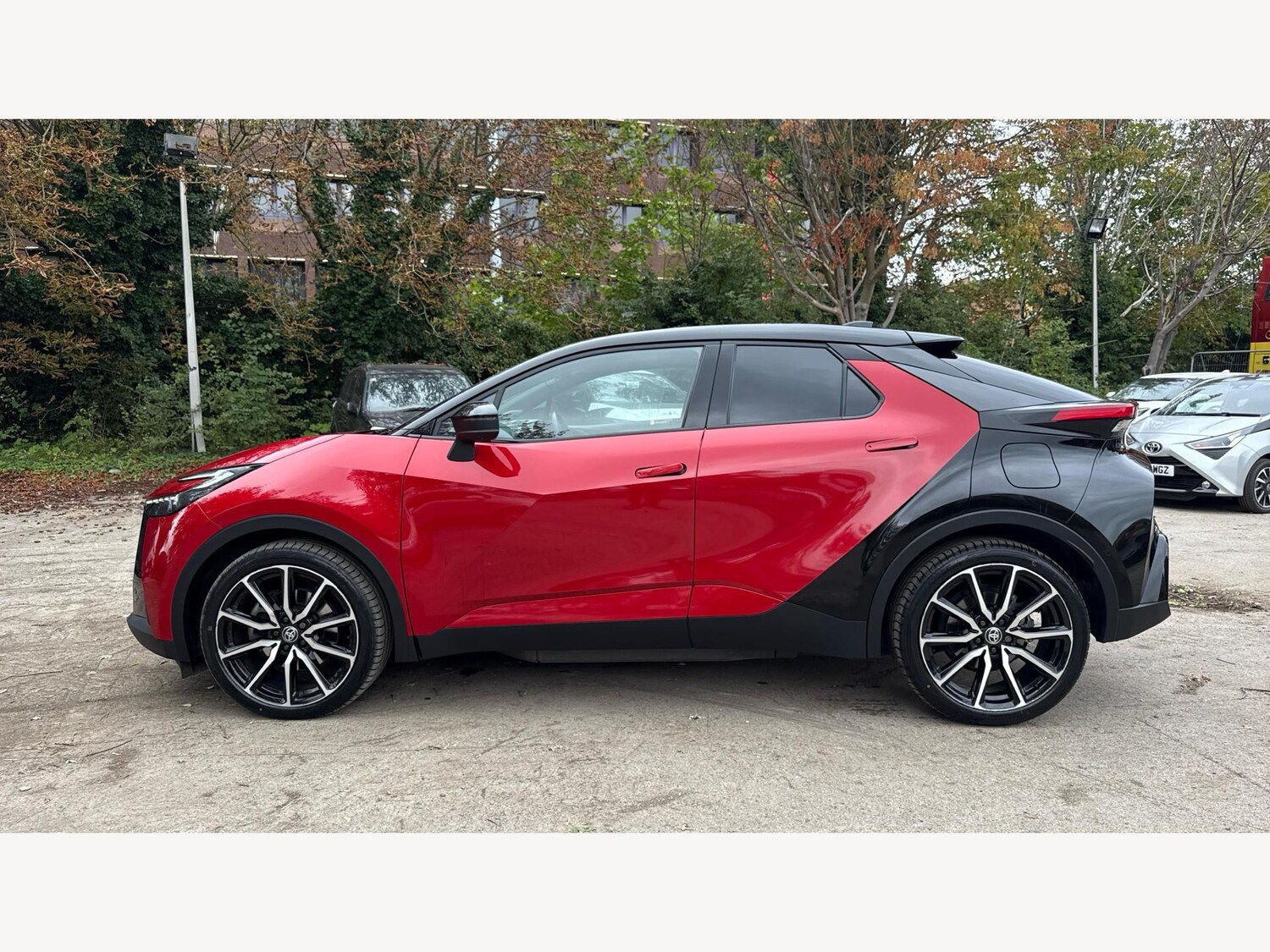 Used Toyota C-HR 2024 for sale - 76671473: Photo 19