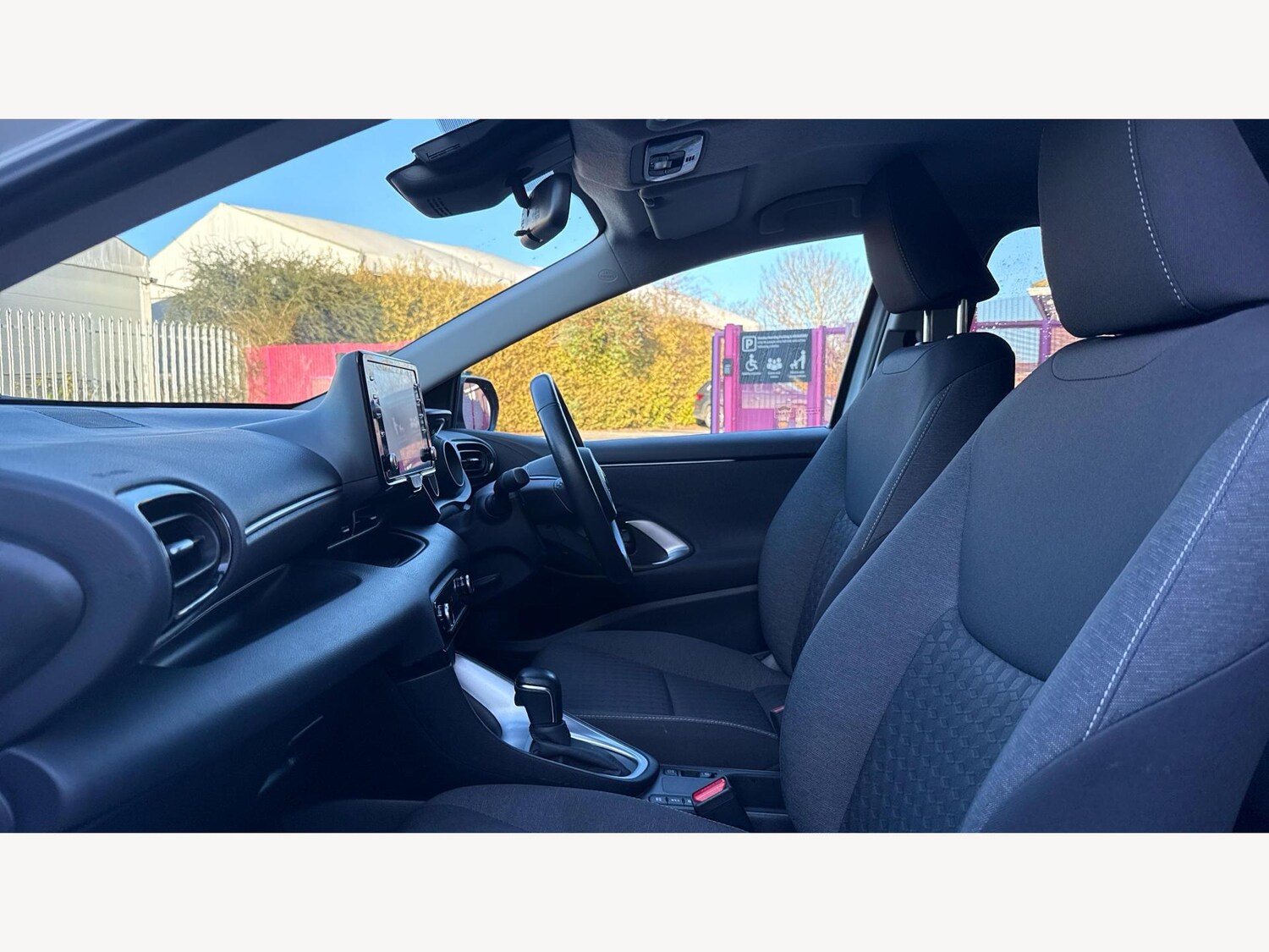 Used Toyota Yaris 2023 for sale - 77074173: Photo 12