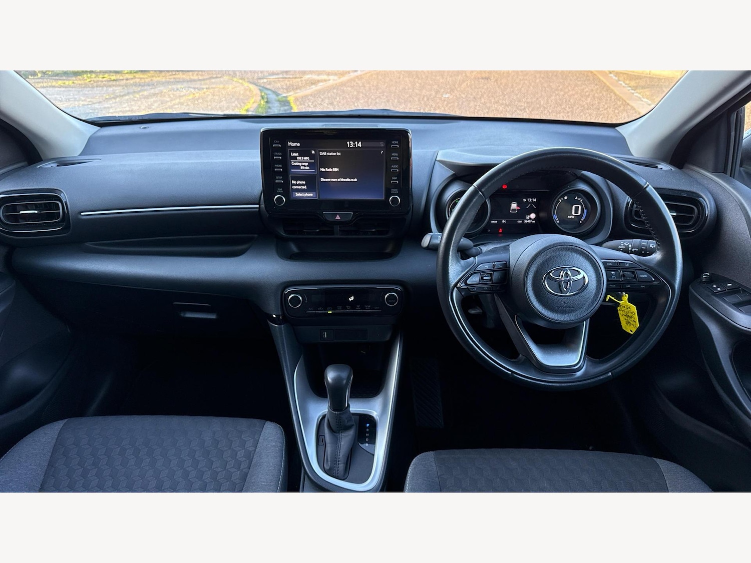 Used Toyota Yaris 2023 for sale - 77074173: Photo 7