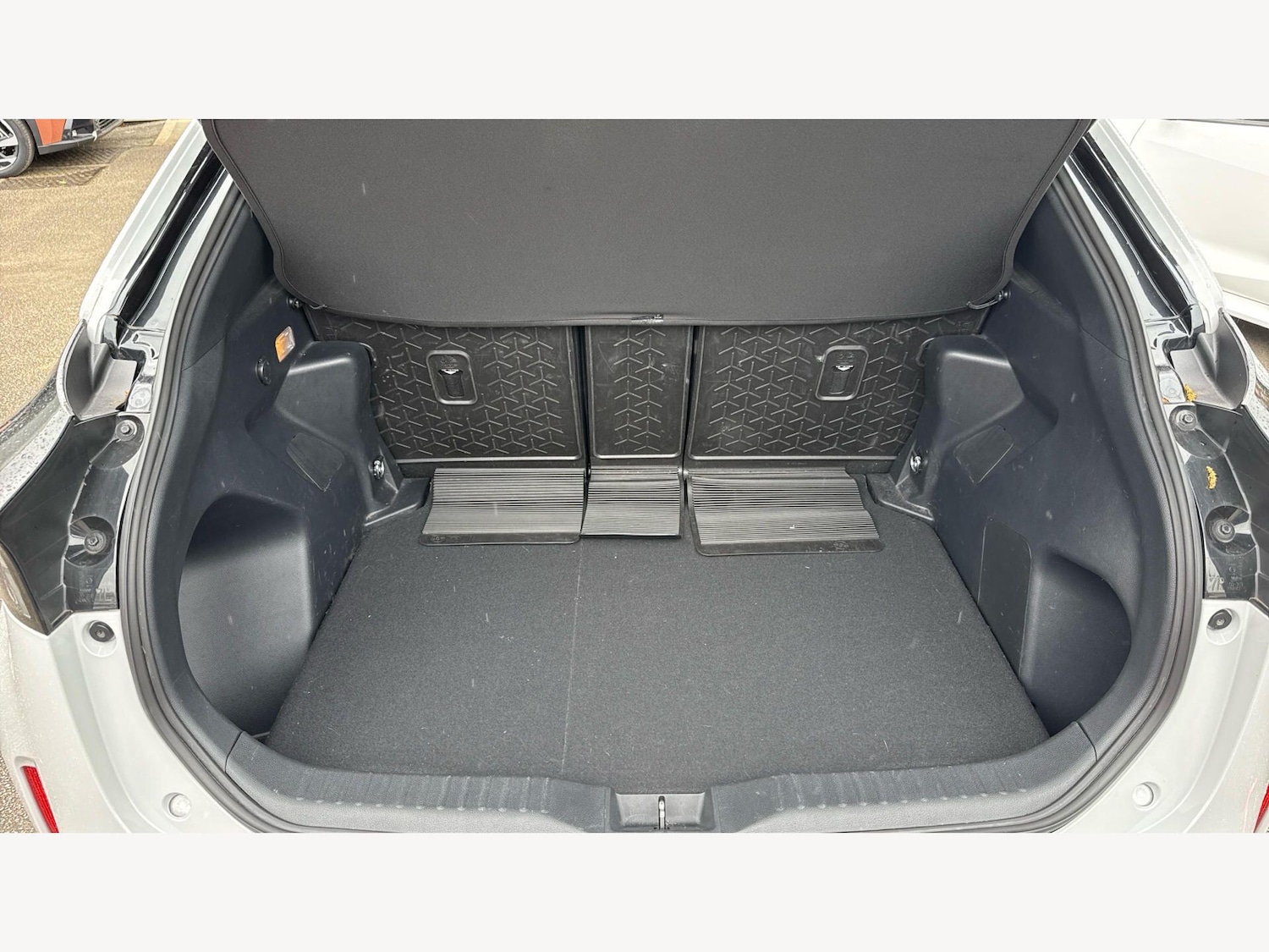 Used Toyota Yaris Cross 2023 for sale - 78063048: Photo 16