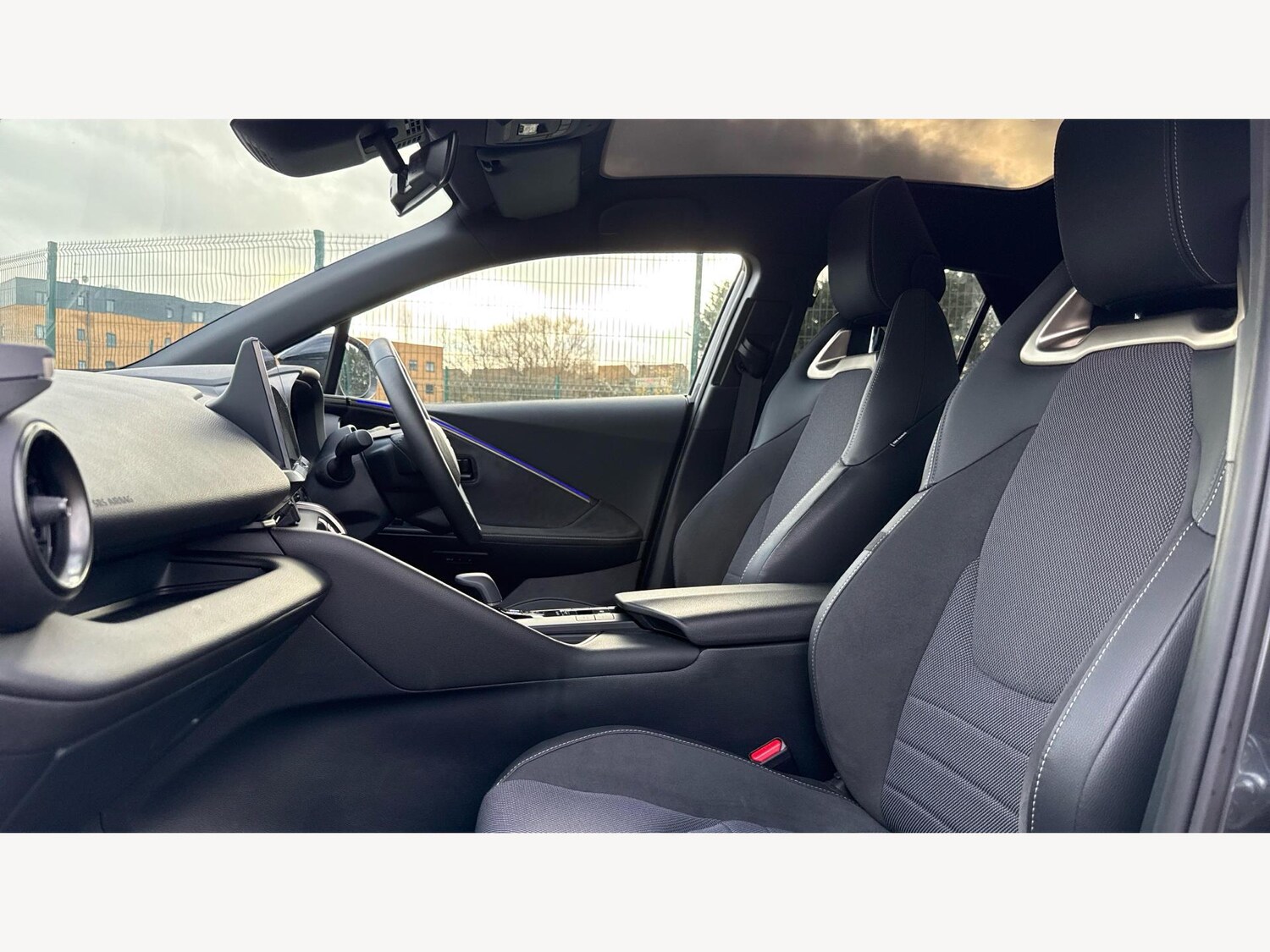 Used Toyota C-HR for sale - 77909609: Photo 12