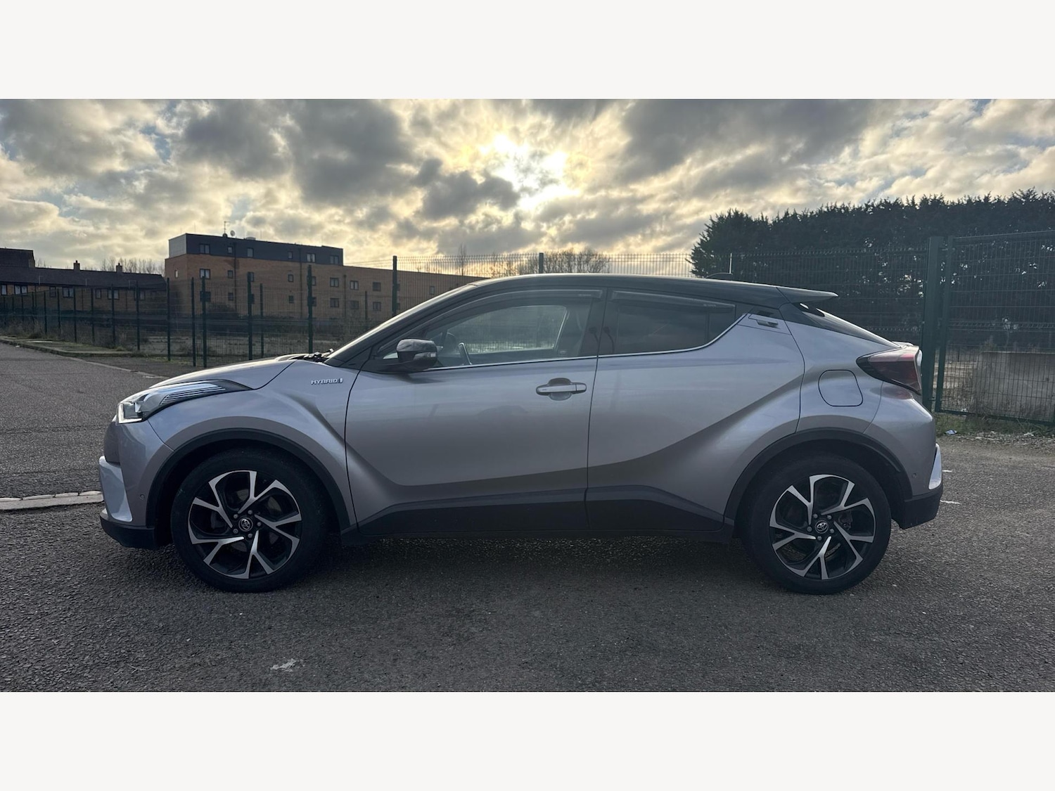 Used Toyota C-HR 2018 for sale - 77060368: Photo 19
