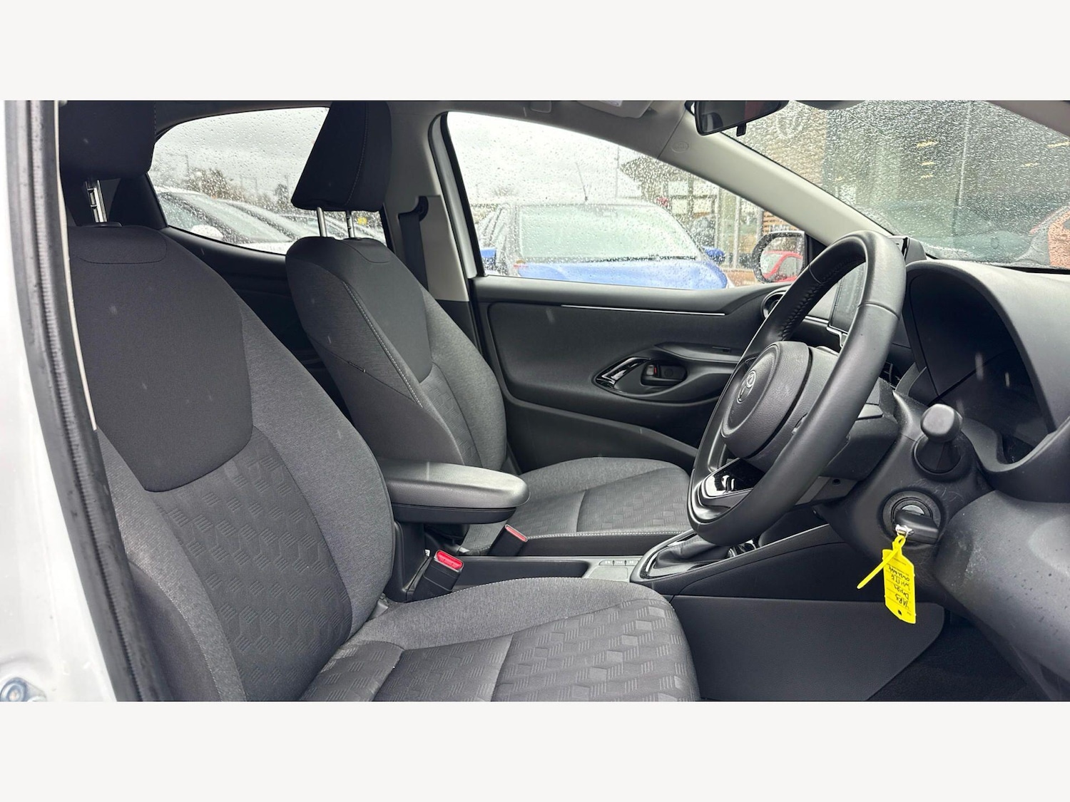 Used Toyota Yaris 2024 for sale - 78062919: Photo 13