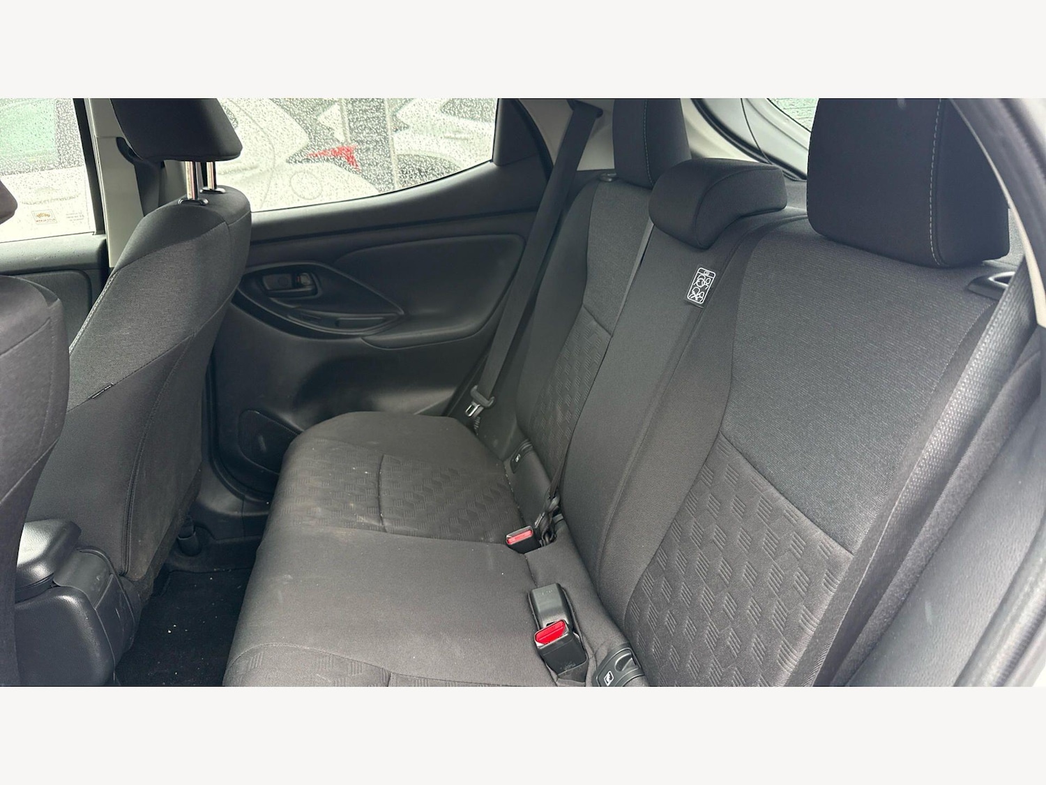 Used Toyota Yaris 2024 for sale - 78062919: Photo 15