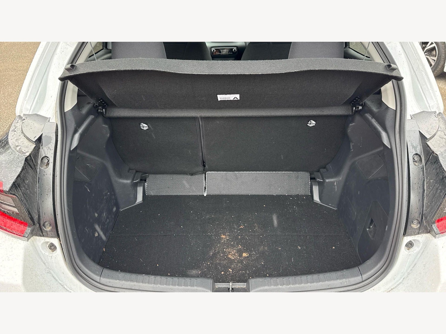 Used Toyota Yaris 2024 for sale - 78062919: Photo 16