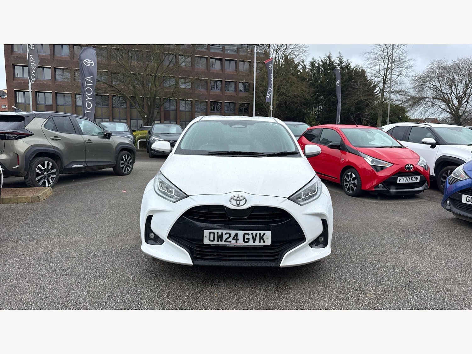 Used Toyota Yaris 2024 for sale - 78062919: Photo 17