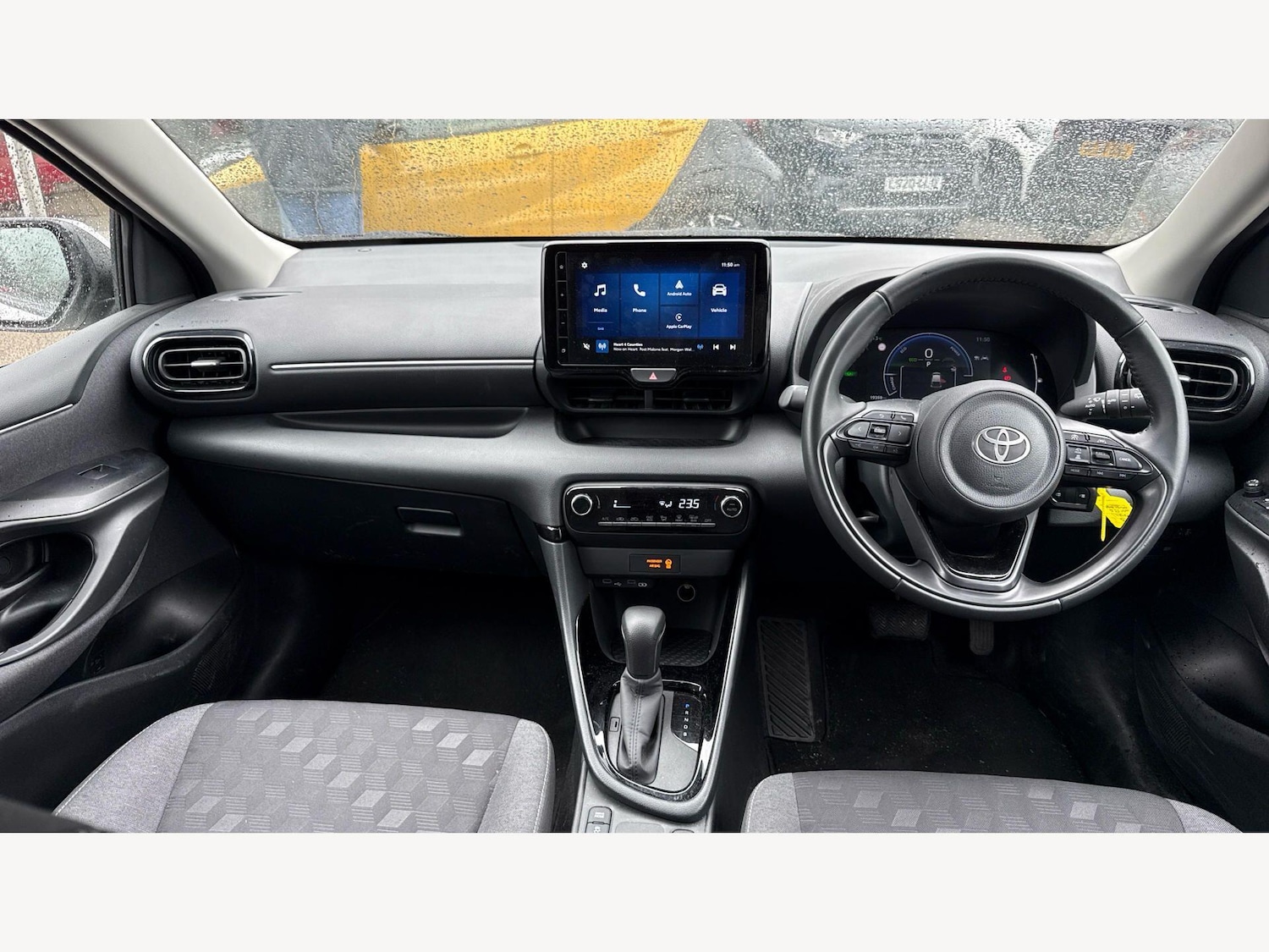 Used Toyota Yaris 2024 for sale - 78062919: Photo 7