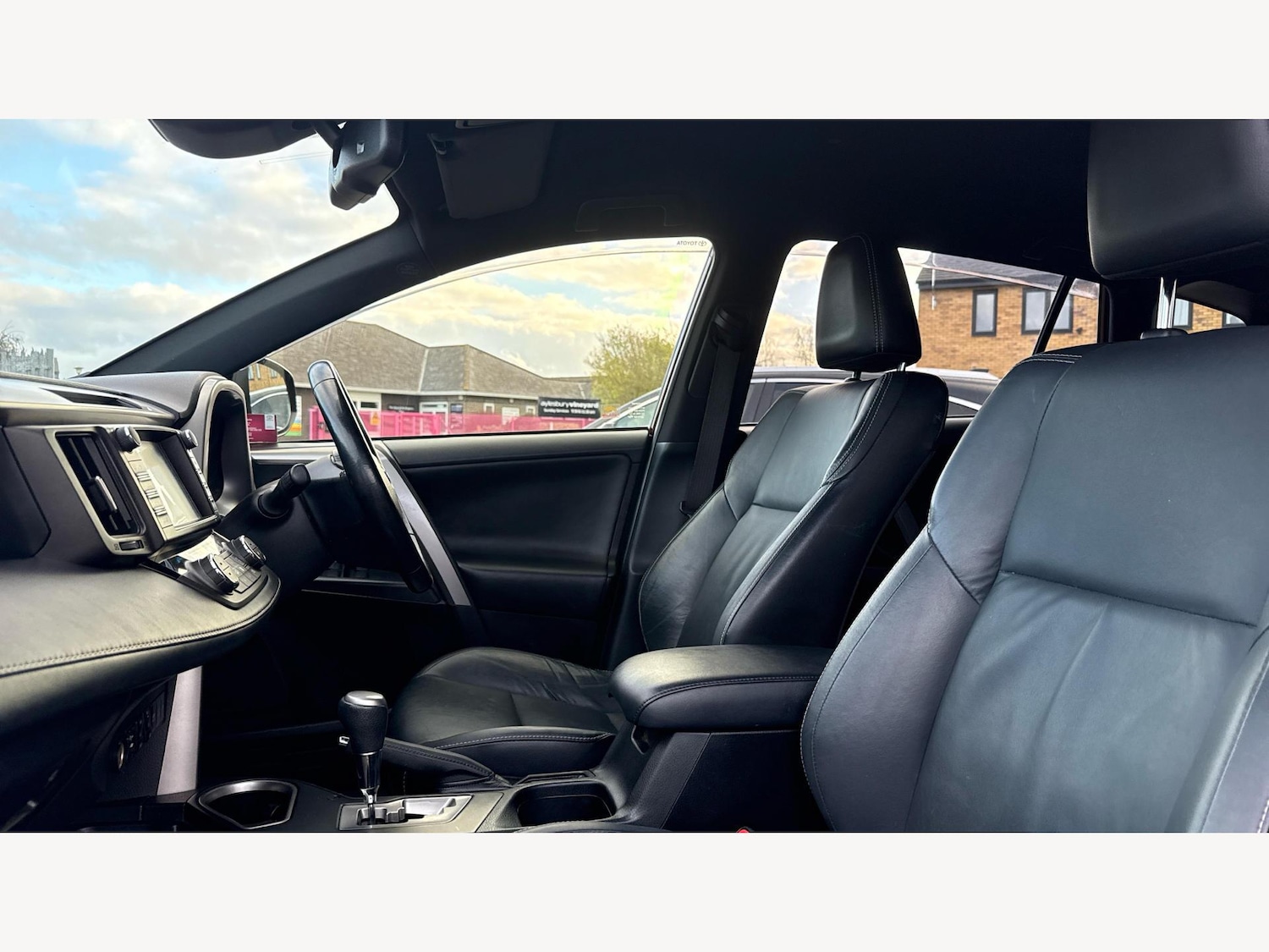 Used Toyota RAV4 for sale - 77290994: Photo 12