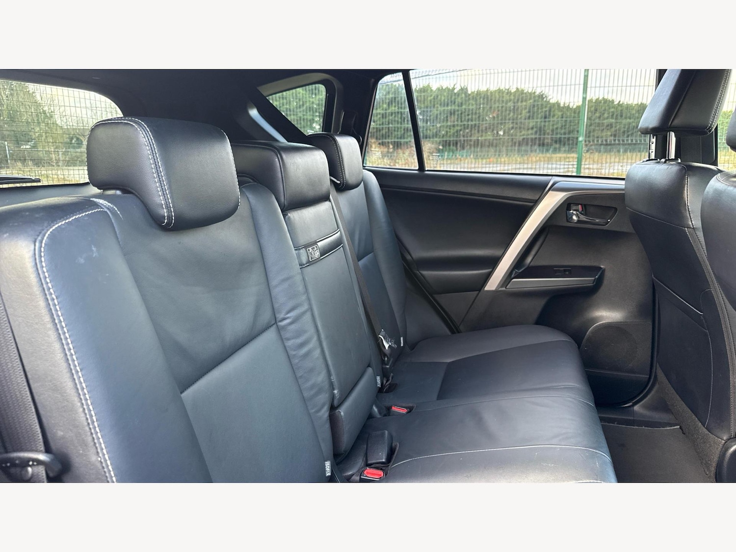 Used Toyota RAV4 for sale - 77290994: Photo 14