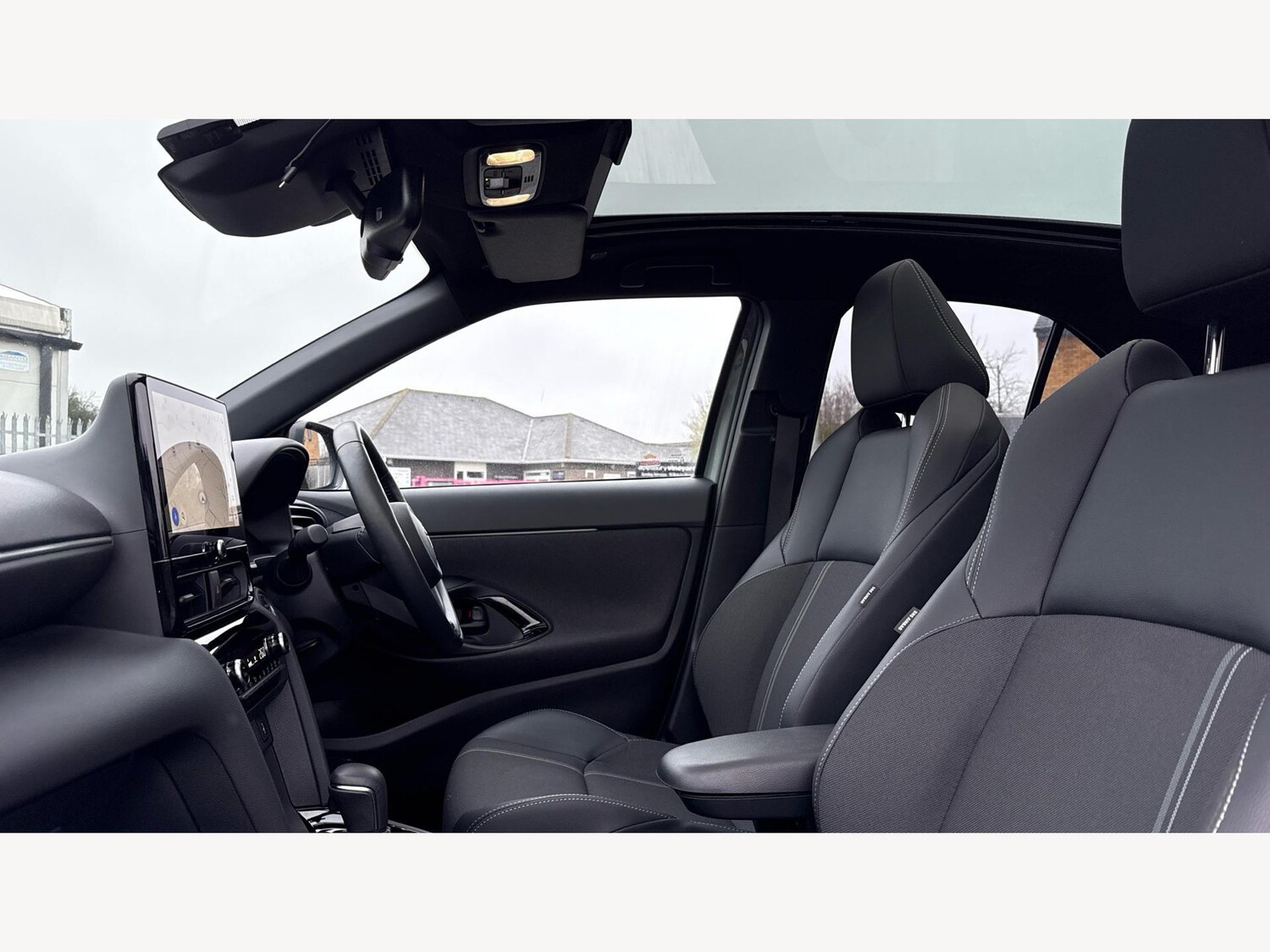 Used Toyota Yaris Cross 2024 for sale - 77469334: Photo 12