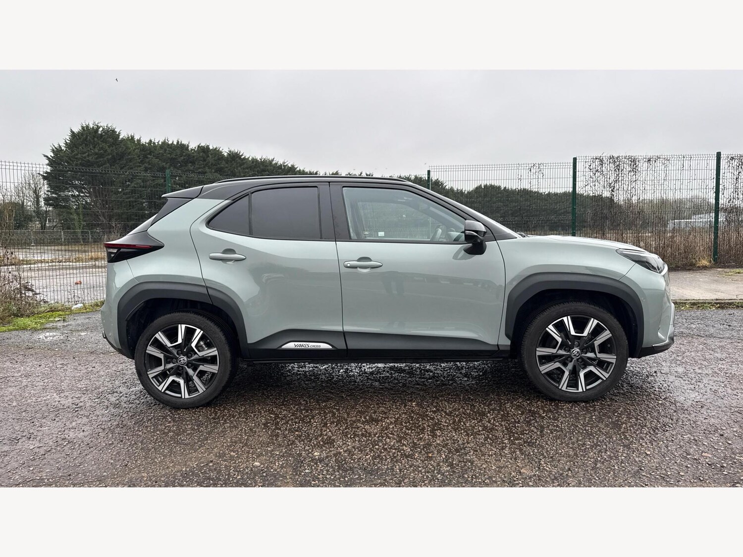 Used Toyota Yaris Cross 2024 for sale - 77469334: Photo 18