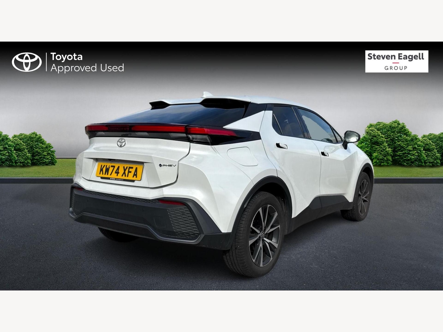 Used Toyota C-HR 2024 for sale - 76020983: Photo 2