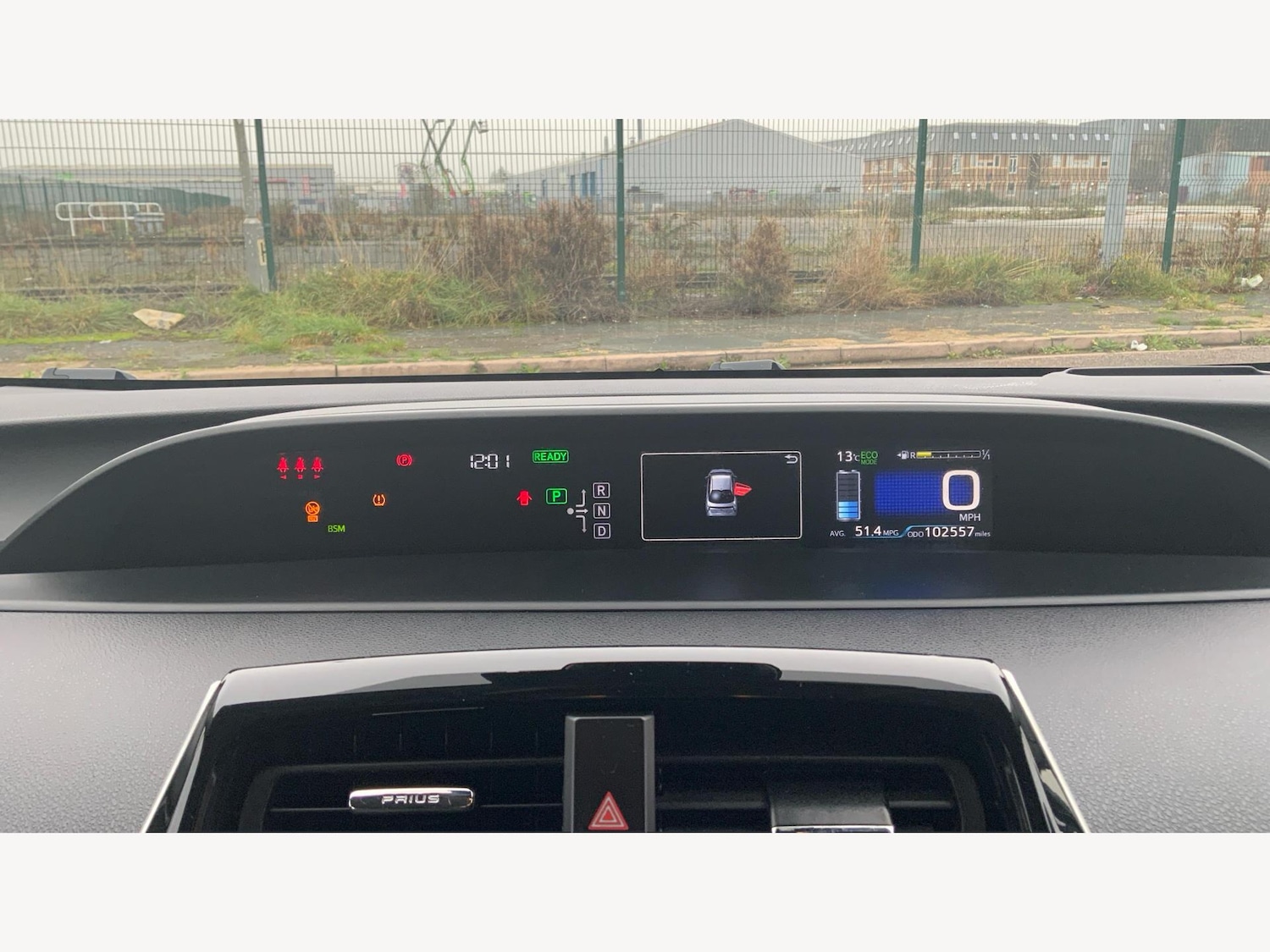 Used Toyota Prius 2017 for sale - 76592391: Photo 11