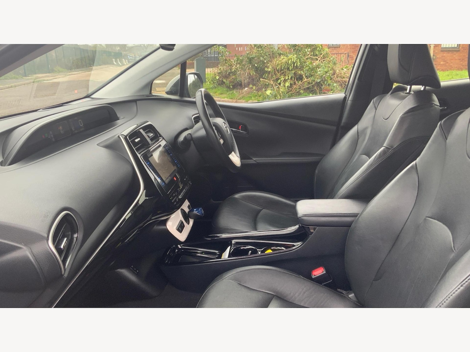 Used Toyota Prius 2017 for sale - 76592391: Photo 12