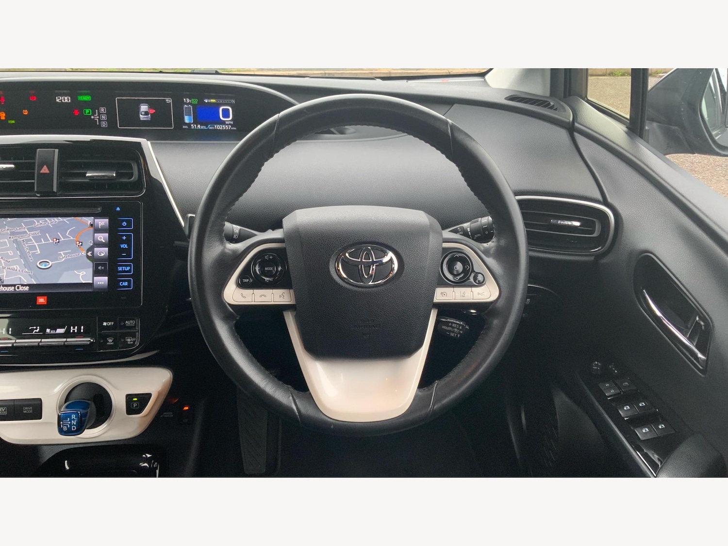 Used Toyota Prius 2017 for sale - 76592391: Photo 8
