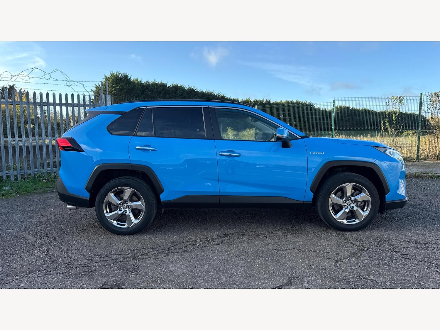 Used Toyota RAV4 2019 for sale - 76597293: Photo 18