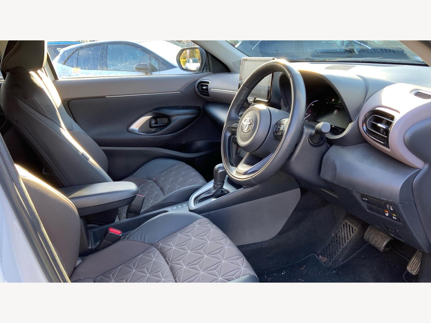 Used Toyota Yaris Cross 2023 for sale - 76701094: Photo 13