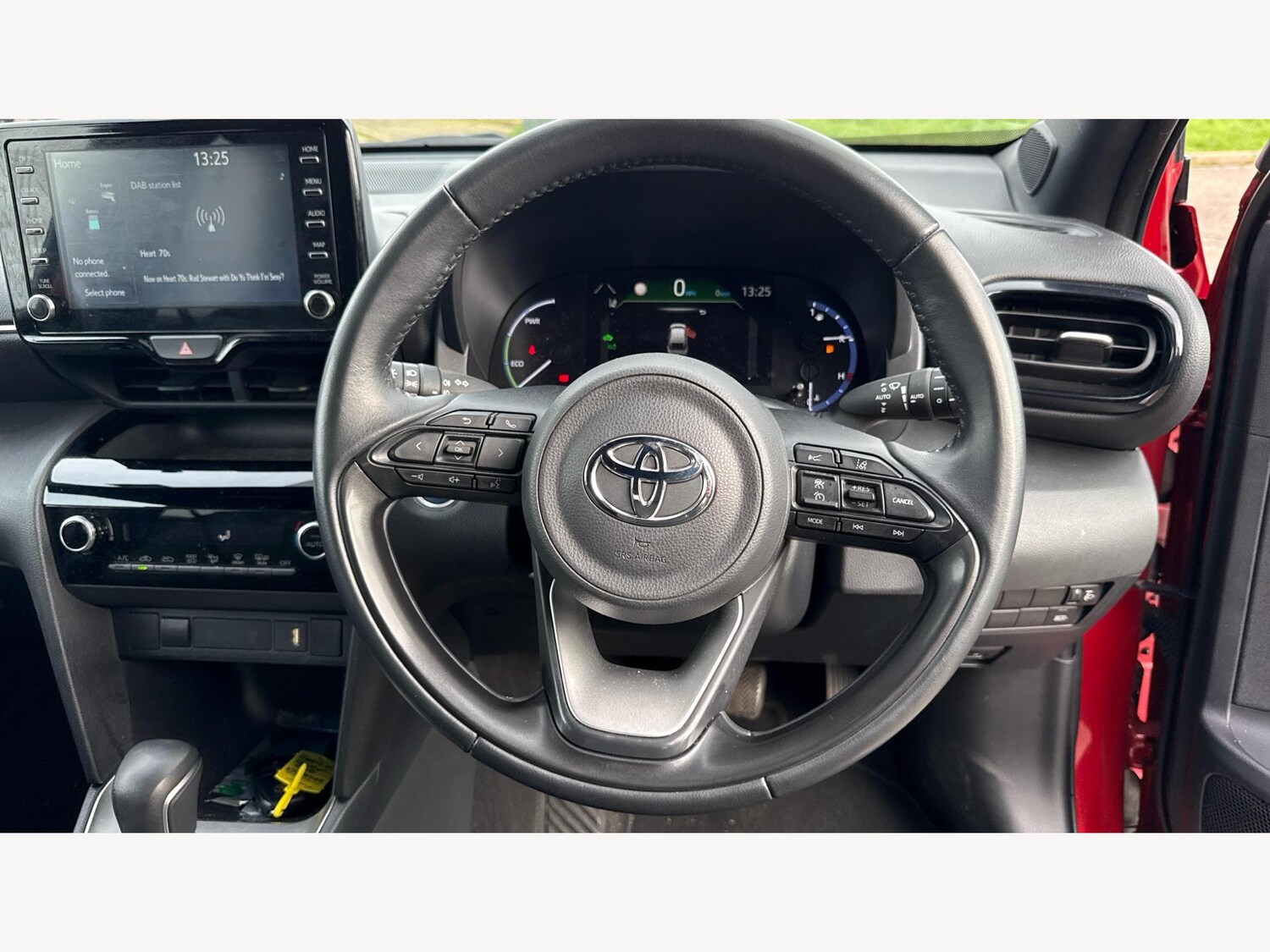Used Toyota Yaris Cross 2024 for sale - 77229658: Photo 10