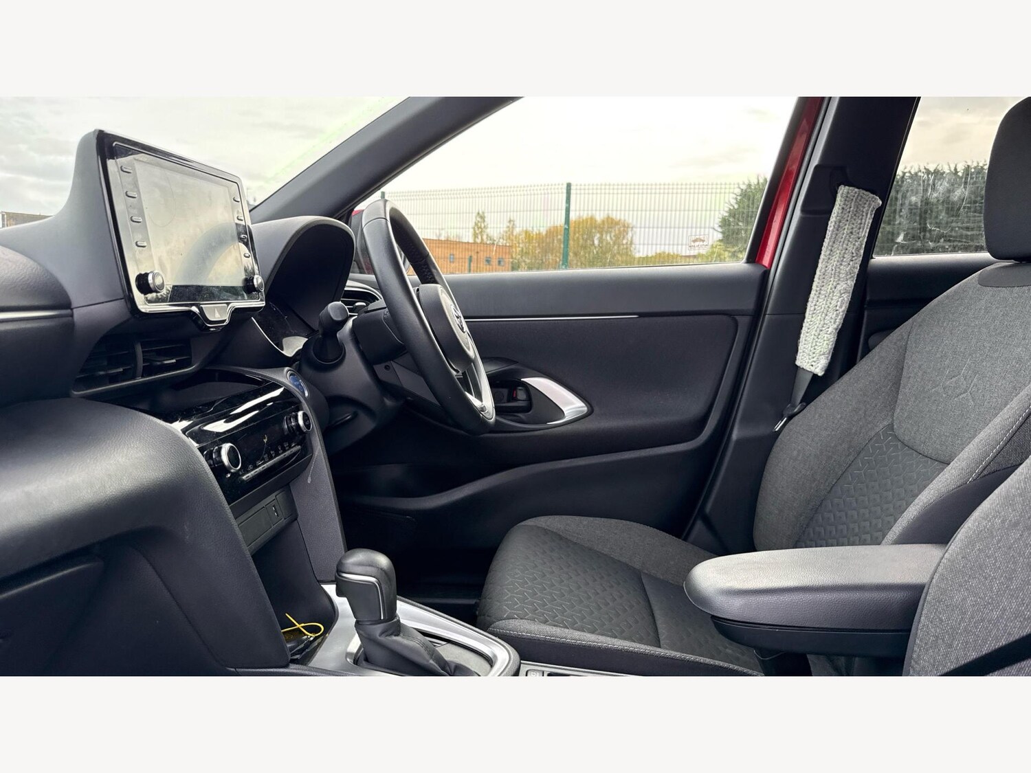 Used Toyota Yaris Cross 2024 for sale - 77229658: Photo 12