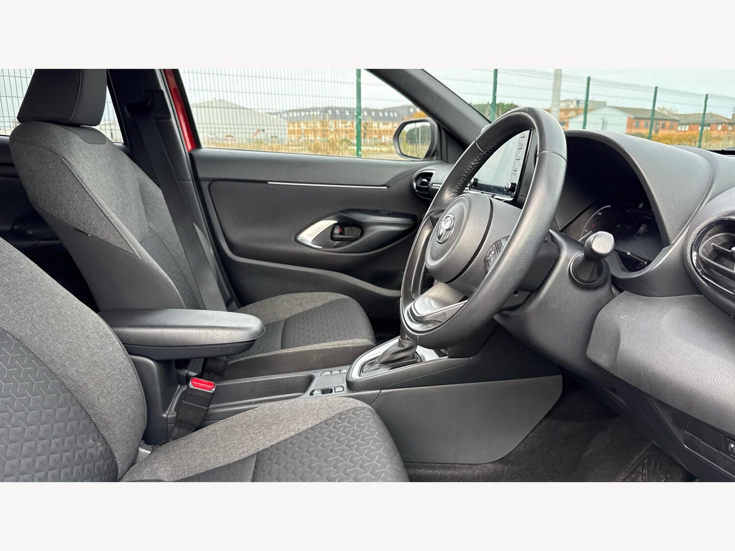 Used Toyota Yaris Cross 2024 for sale - 77229658: Photo 13