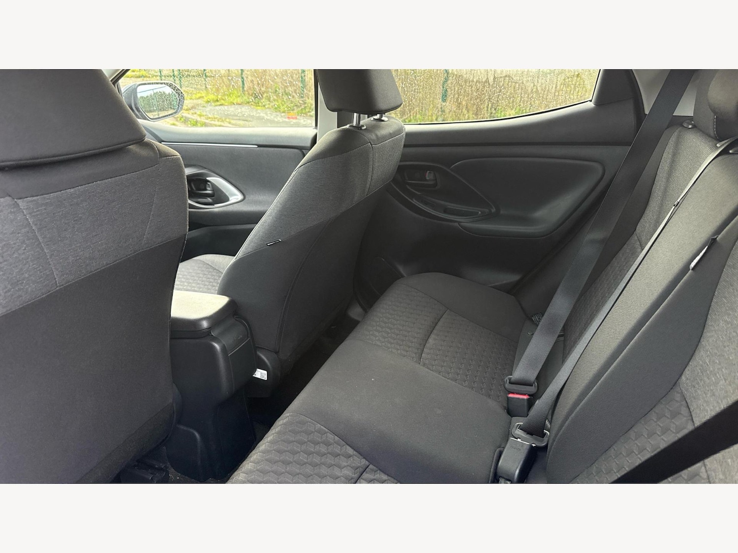 Used Toyota Yaris 2023 for sale - 76371123: Photo 15