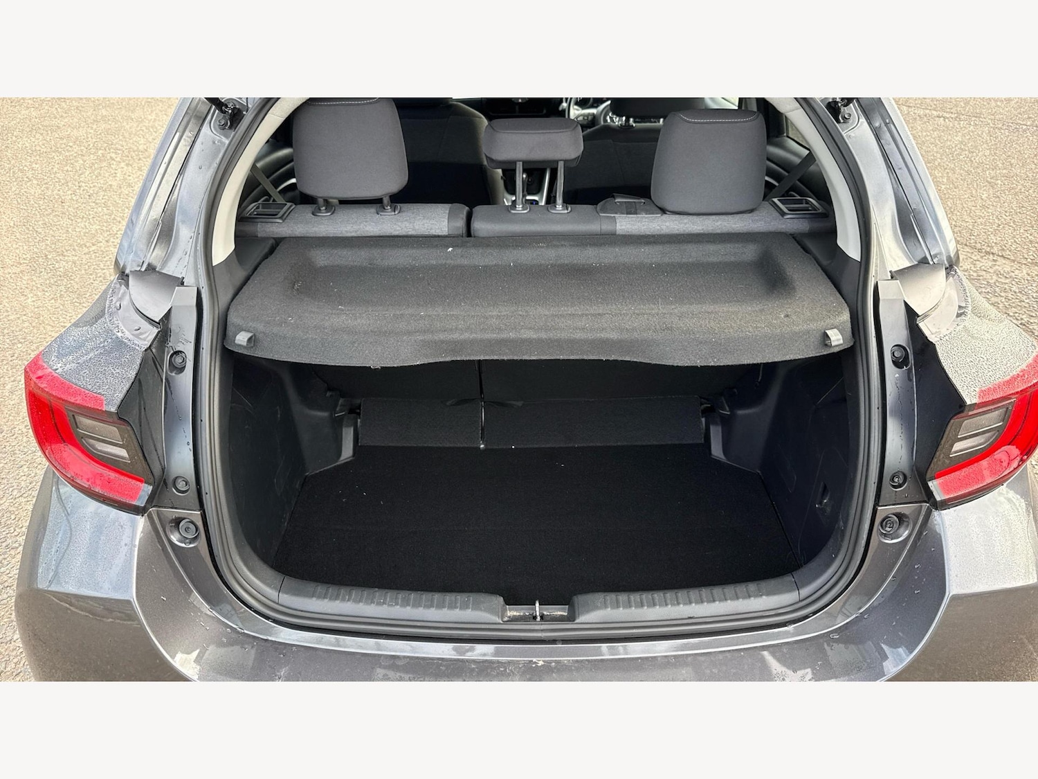 Used Toyota Yaris 2023 for sale - 76371123: Photo 16