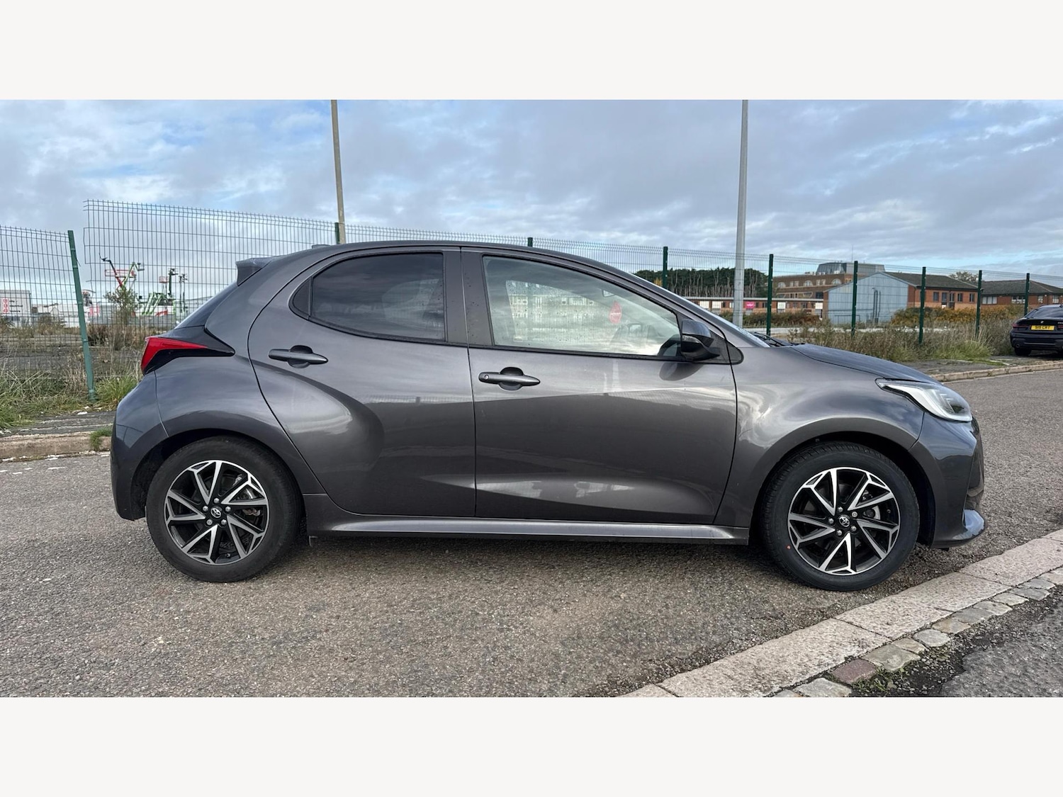 Used Toyota Yaris 2023 for sale - 76371123: Photo 18