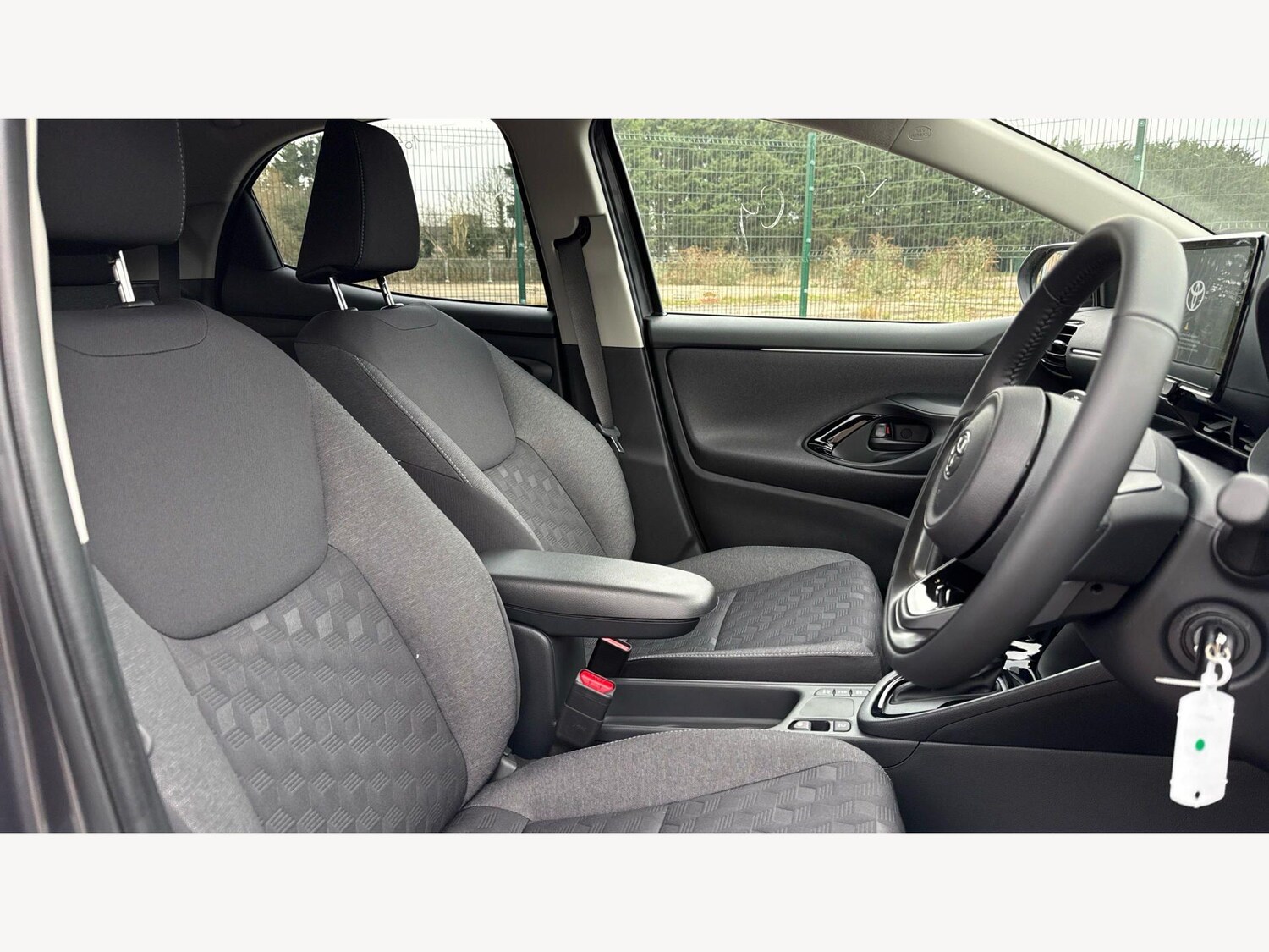 Used Toyota Yaris for sale - 77924999: Photo 13