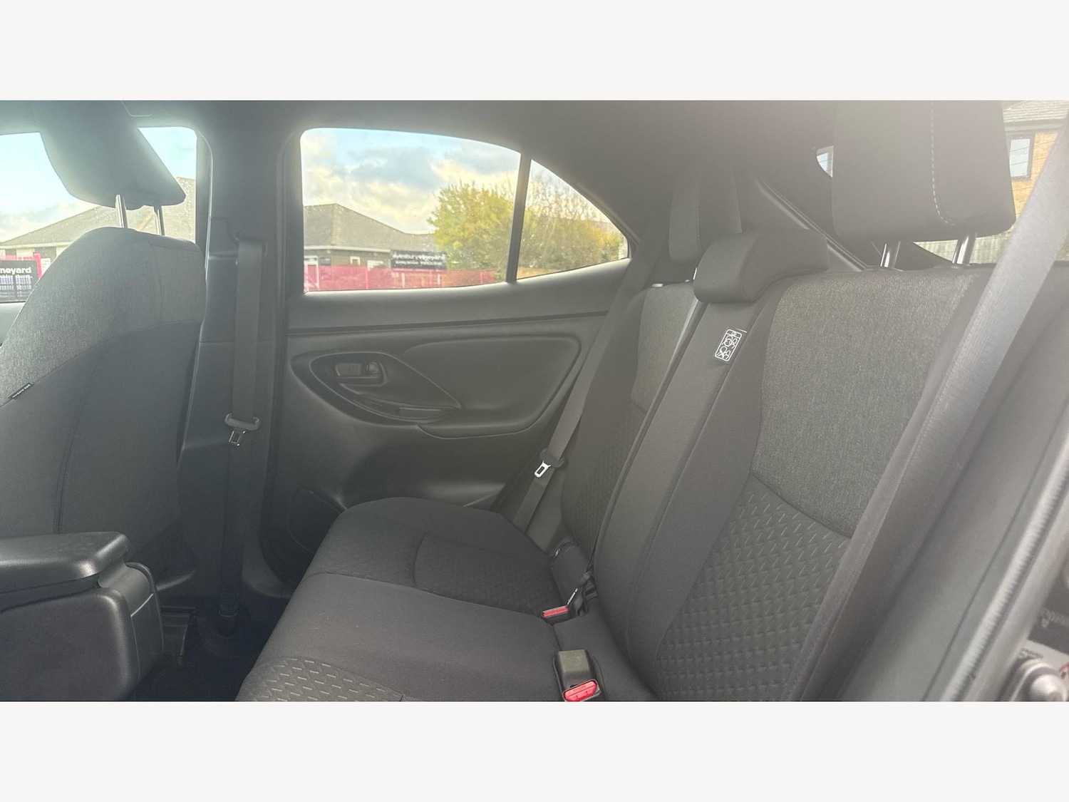 Used Toyota Yaris Cross 2025 for sale - 77021199: Photo 15