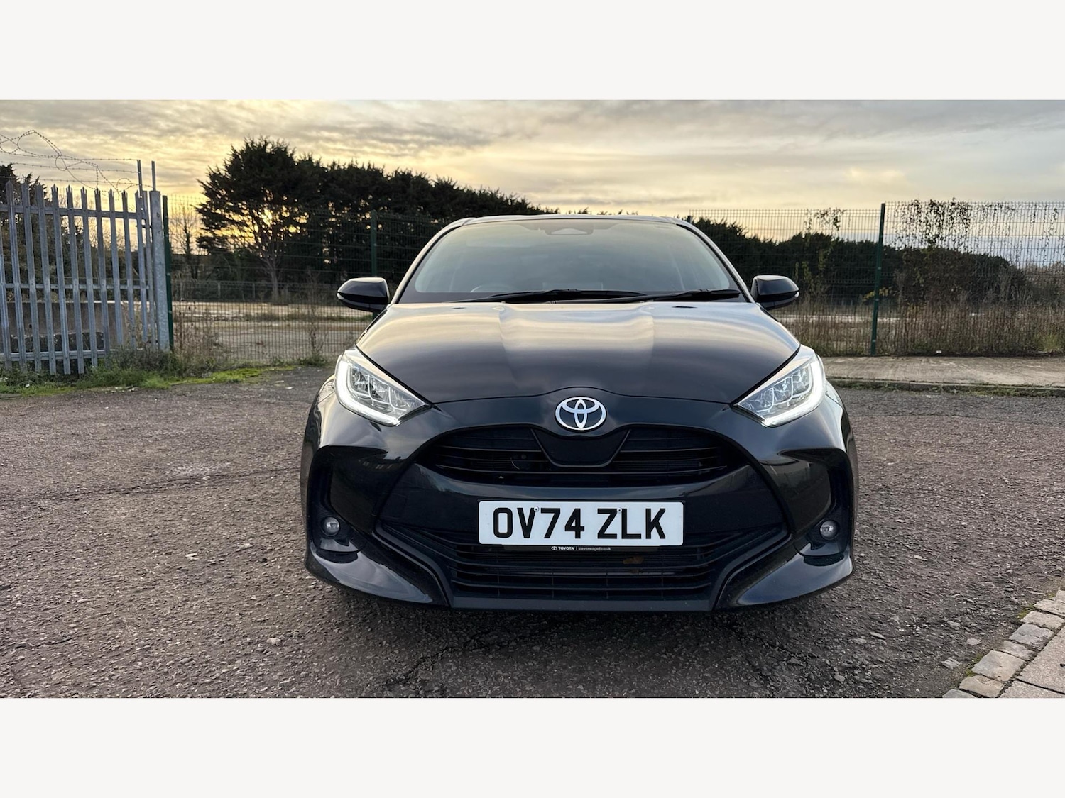 Used Toyota Yaris 2024 for sale - 76742456: Photo 17