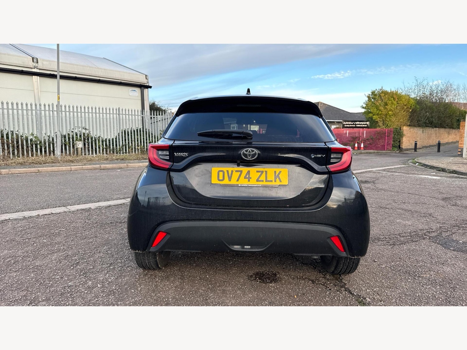 Used Toyota Yaris 2024 for sale - 76742456: Photo 21