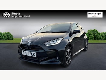 Used Toyota Yaris 2024 for sale - 76742456: Photo