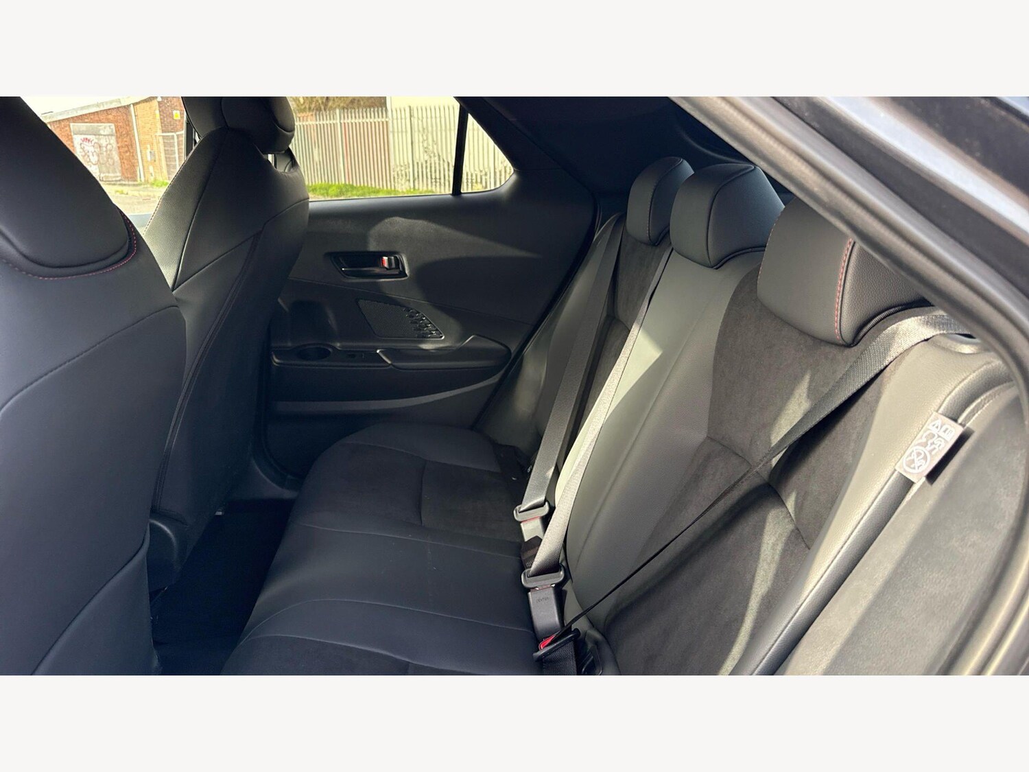 Used Toyota C-HR for sale - 77909767: Photo 15