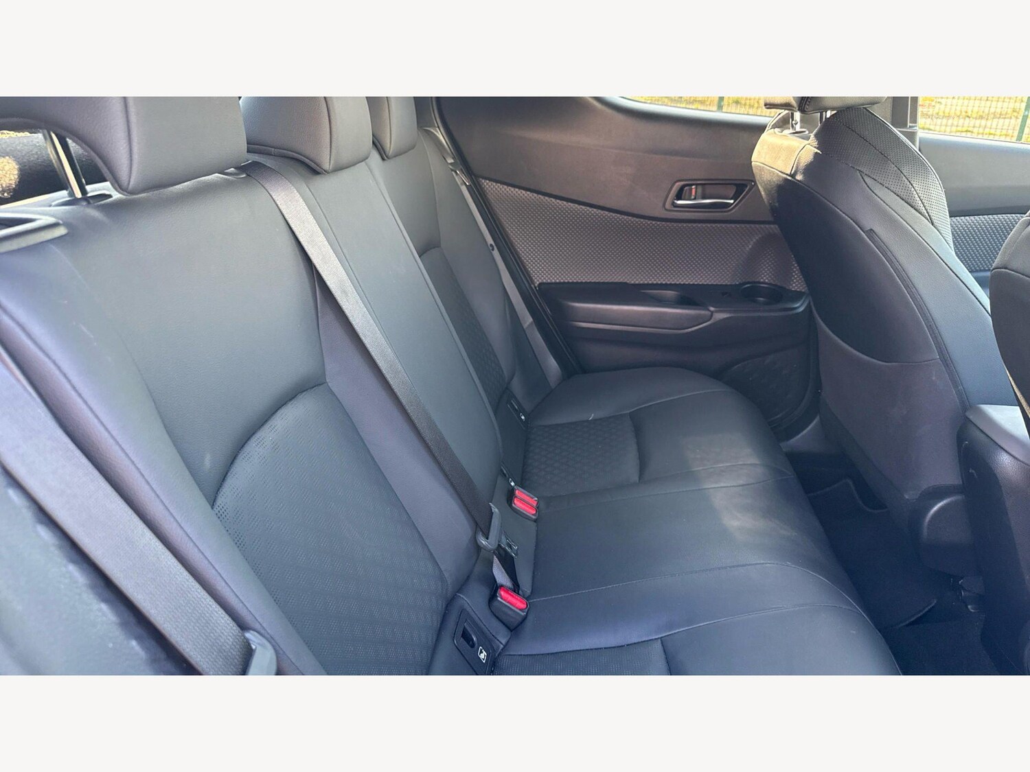 Used Toyota C-HR 2023 for sale - 77993258: Photo 14