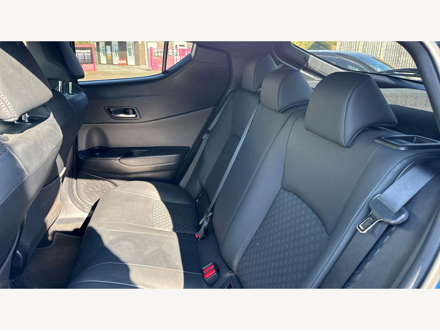 Used Toyota C-HR 2023 for sale - 77993258: Photo 15