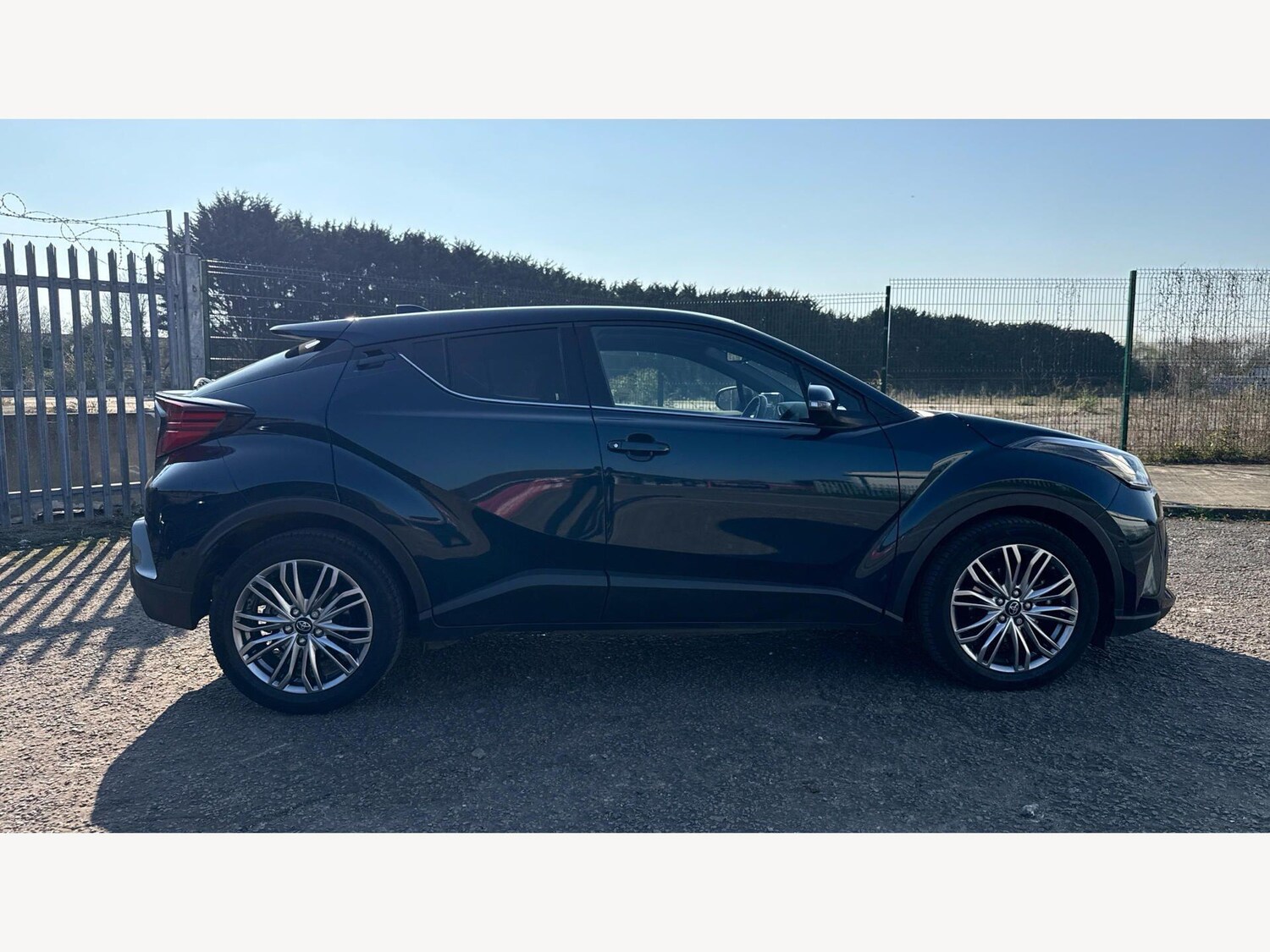 Used Toyota C-HR 2023 for sale - 77993258: Photo 18