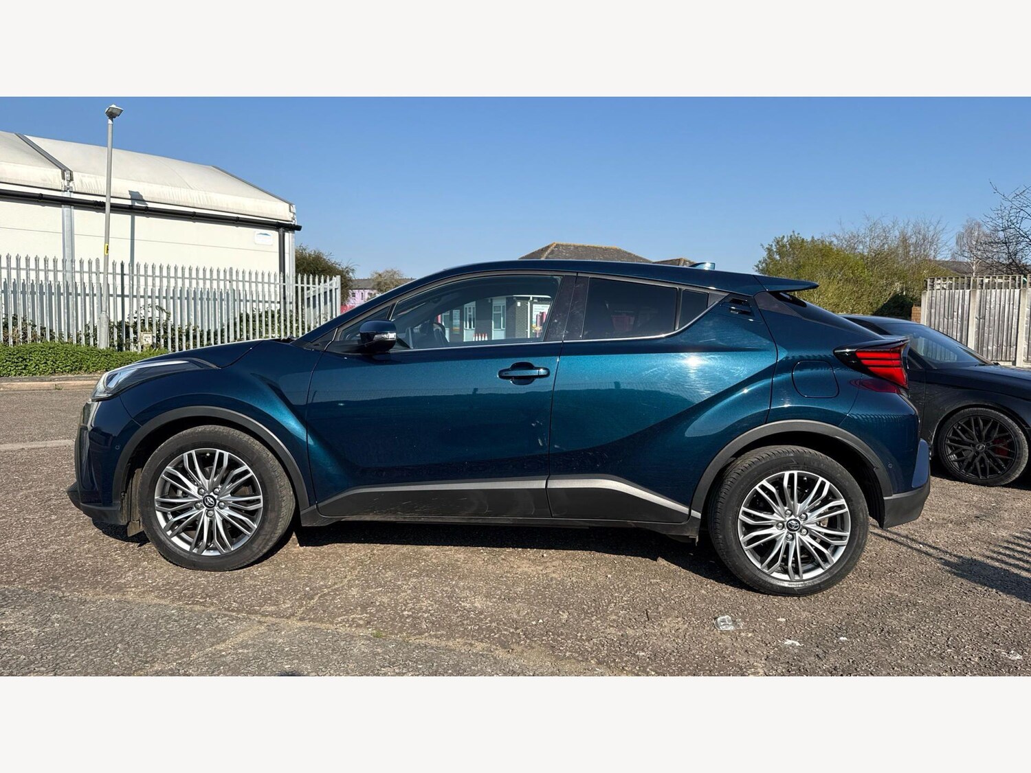 Used Toyota C-HR 2023 for sale - 77993258: Photo 19