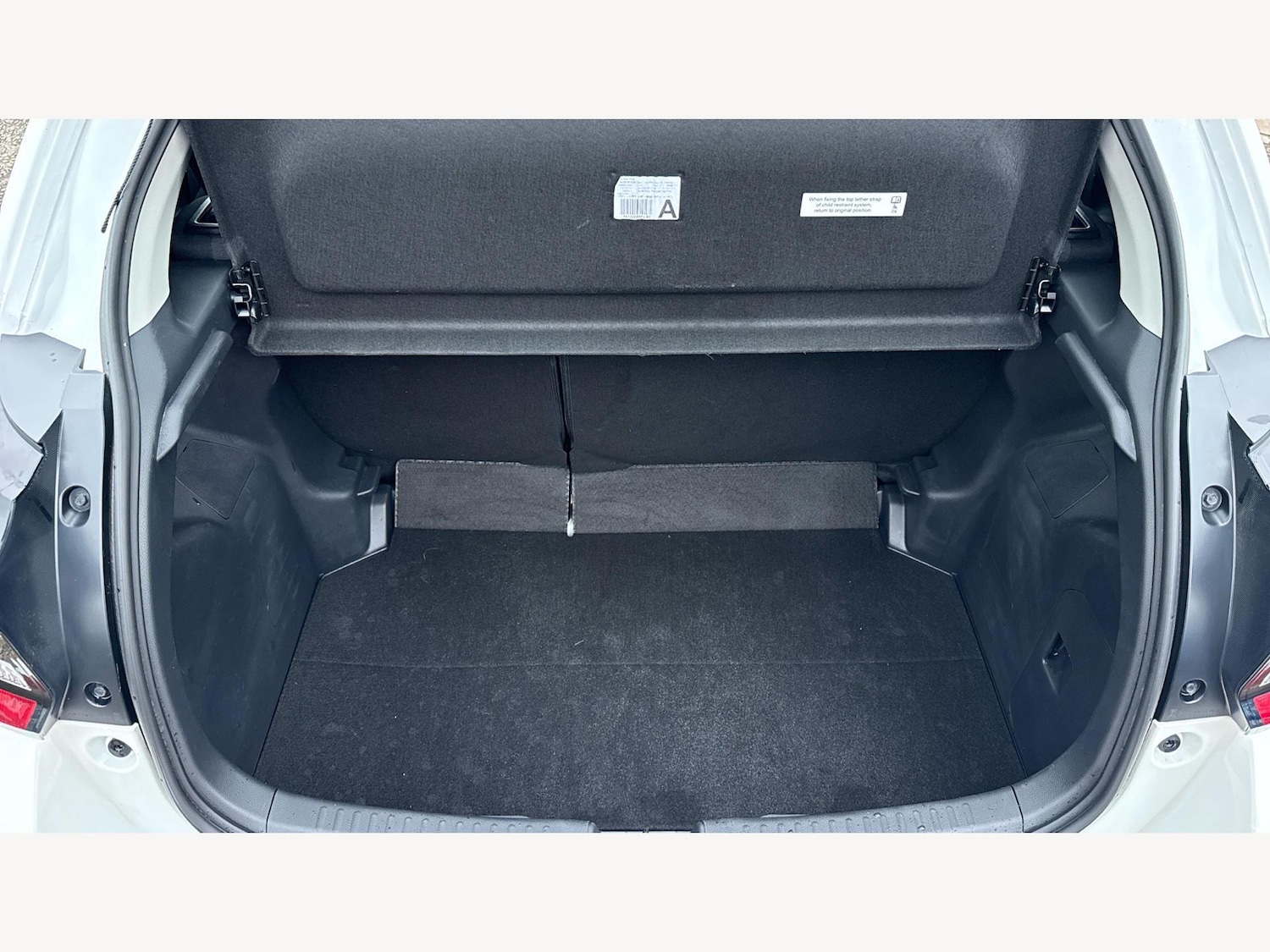 Used Toyota Yaris 2023 for sale - 77424869: Photo 16