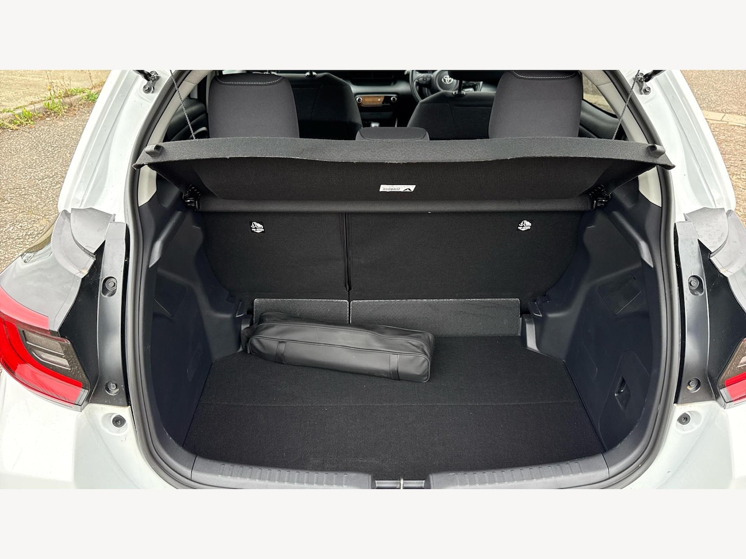 Used Toyota Yaris 2025 for sale - 76337450: Photo 16