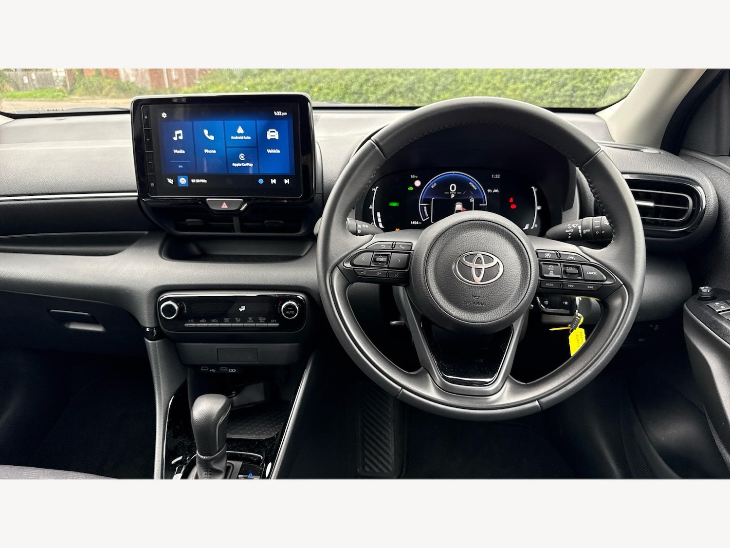 Used Toyota Yaris 2025 for sale - 76337450: Photo 8