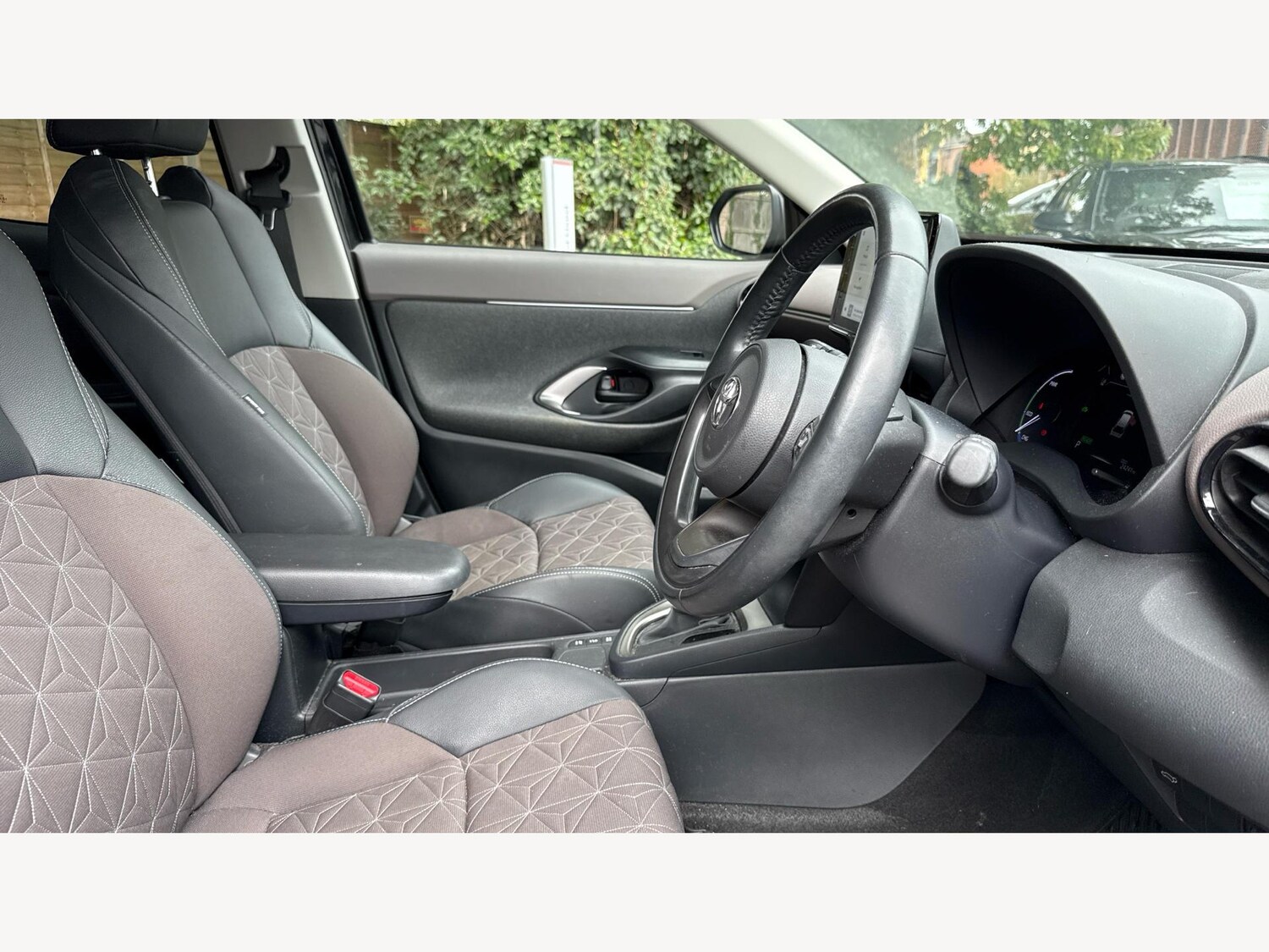 Used Toyota Yaris Cross 2021 for sale - 76174938: Photo 13