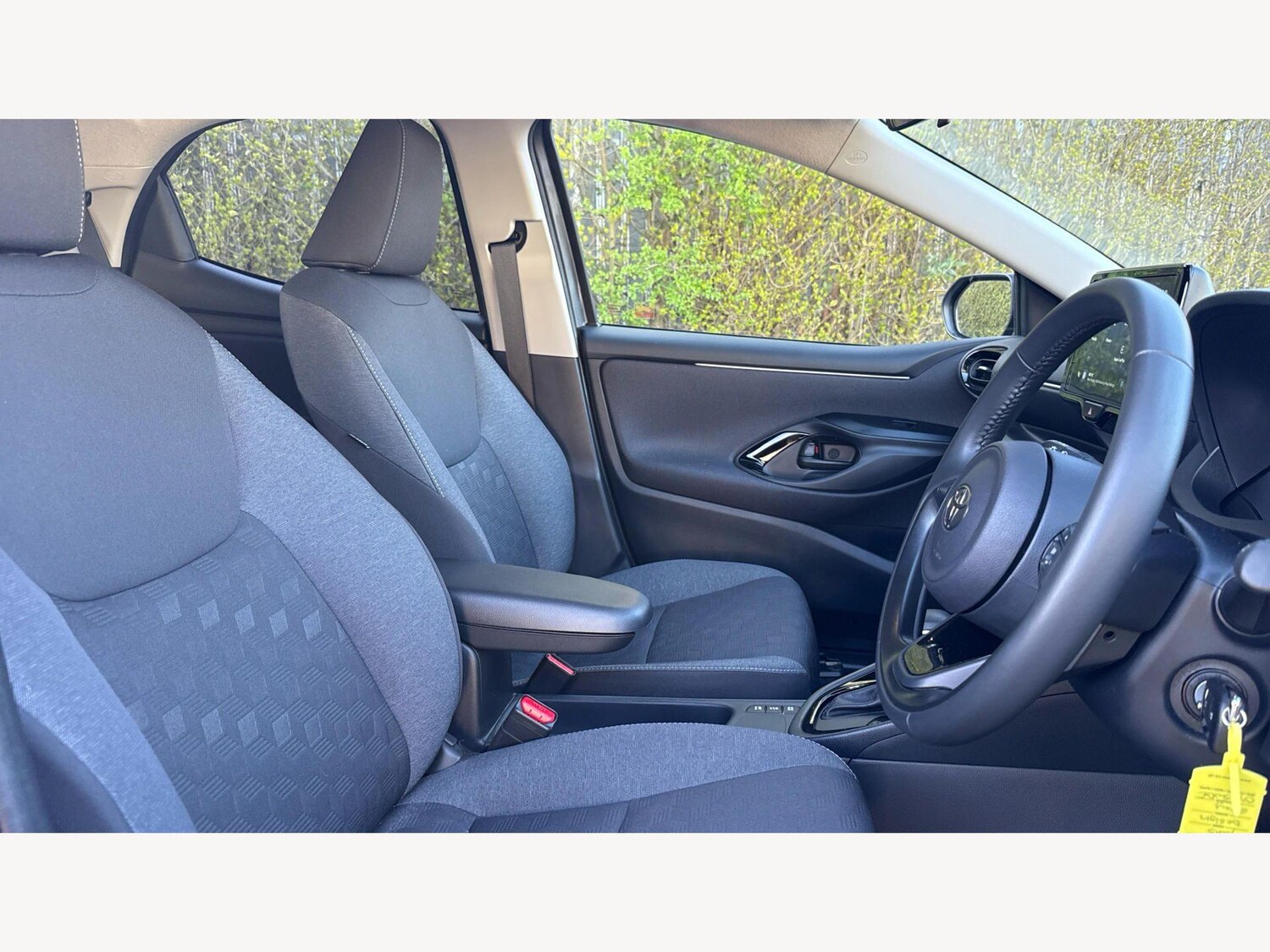 Used Toyota Yaris 2025 for sale - 77939434: Photo 13