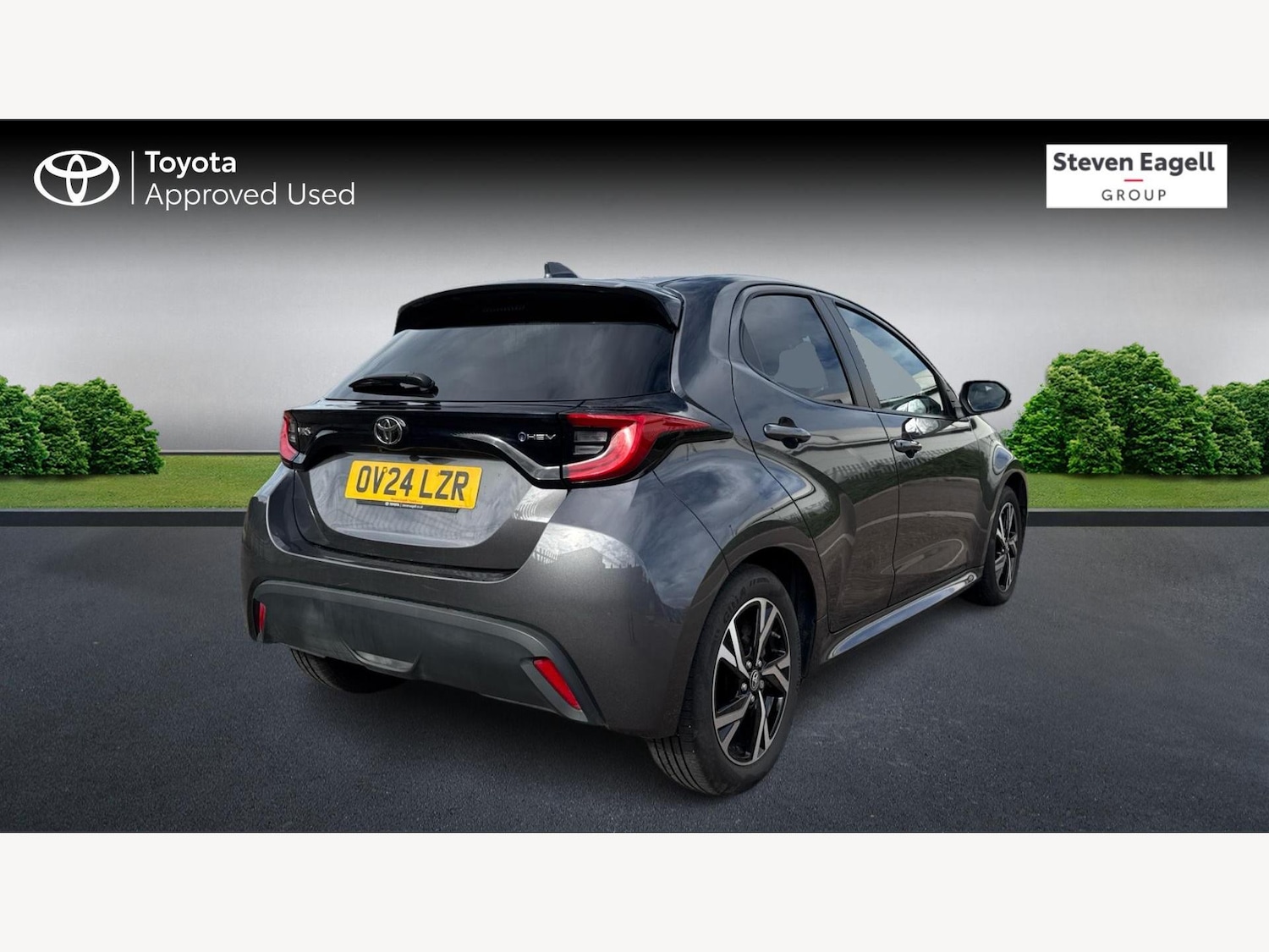 Used Toyota Yaris 2024 for sale - 76371042: Photo 2