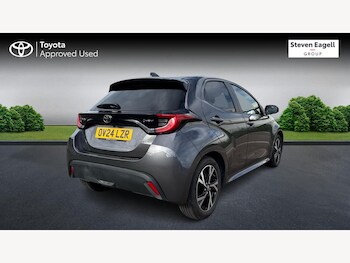 Used Toyota Yaris 2024 for sale - 76371042: Photo