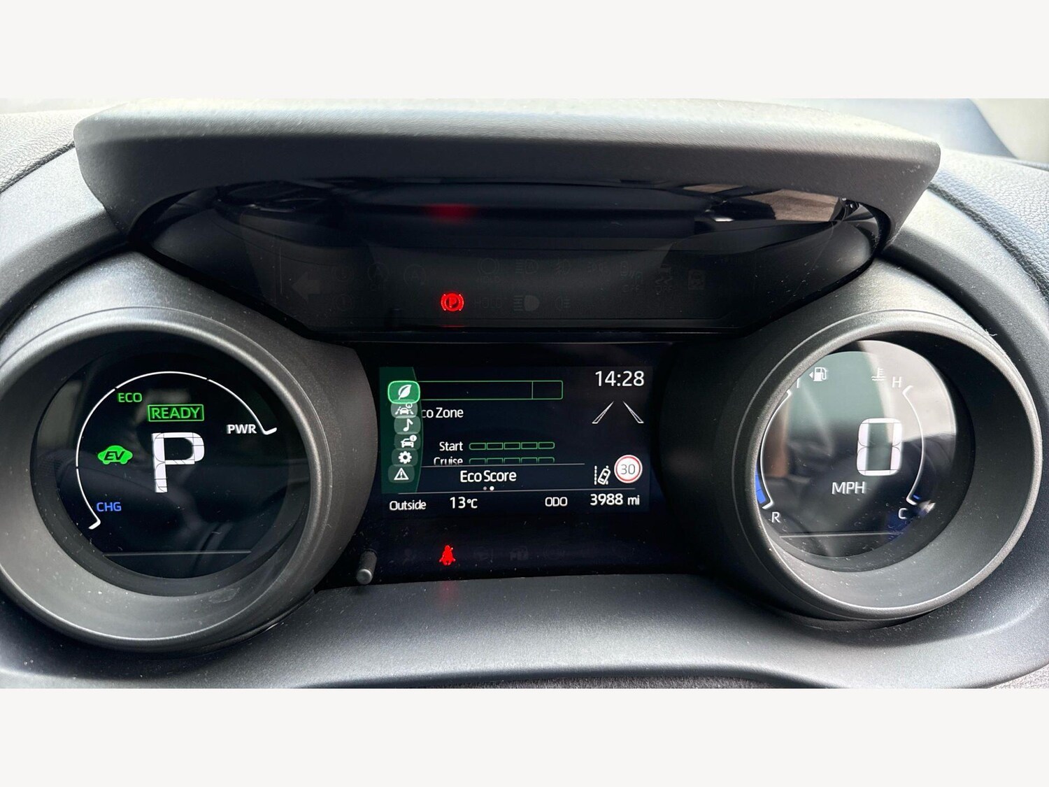 Used Toyota Yaris for sale - 77723127: Photo 11