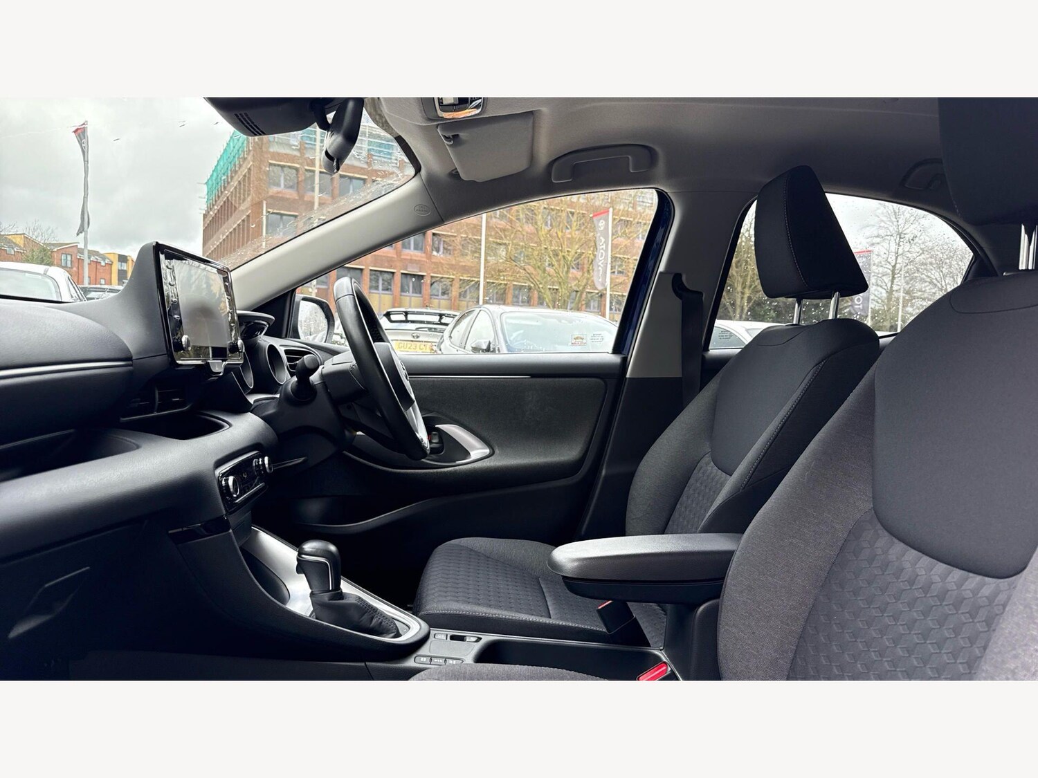 Used Toyota Yaris for sale - 77723127: Photo 12